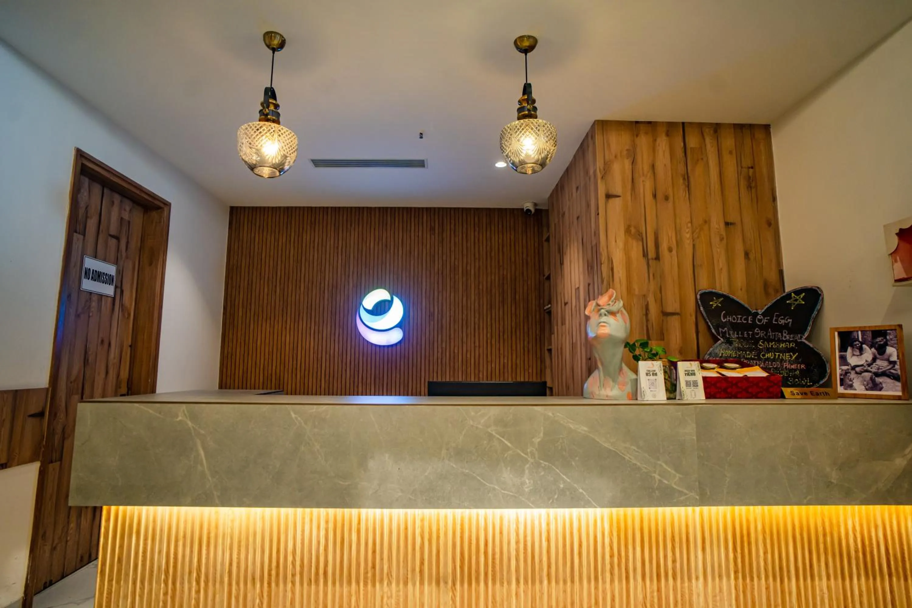 Restaurant/places to eat in Ramada Encore by Wyndham Lucknow Airport