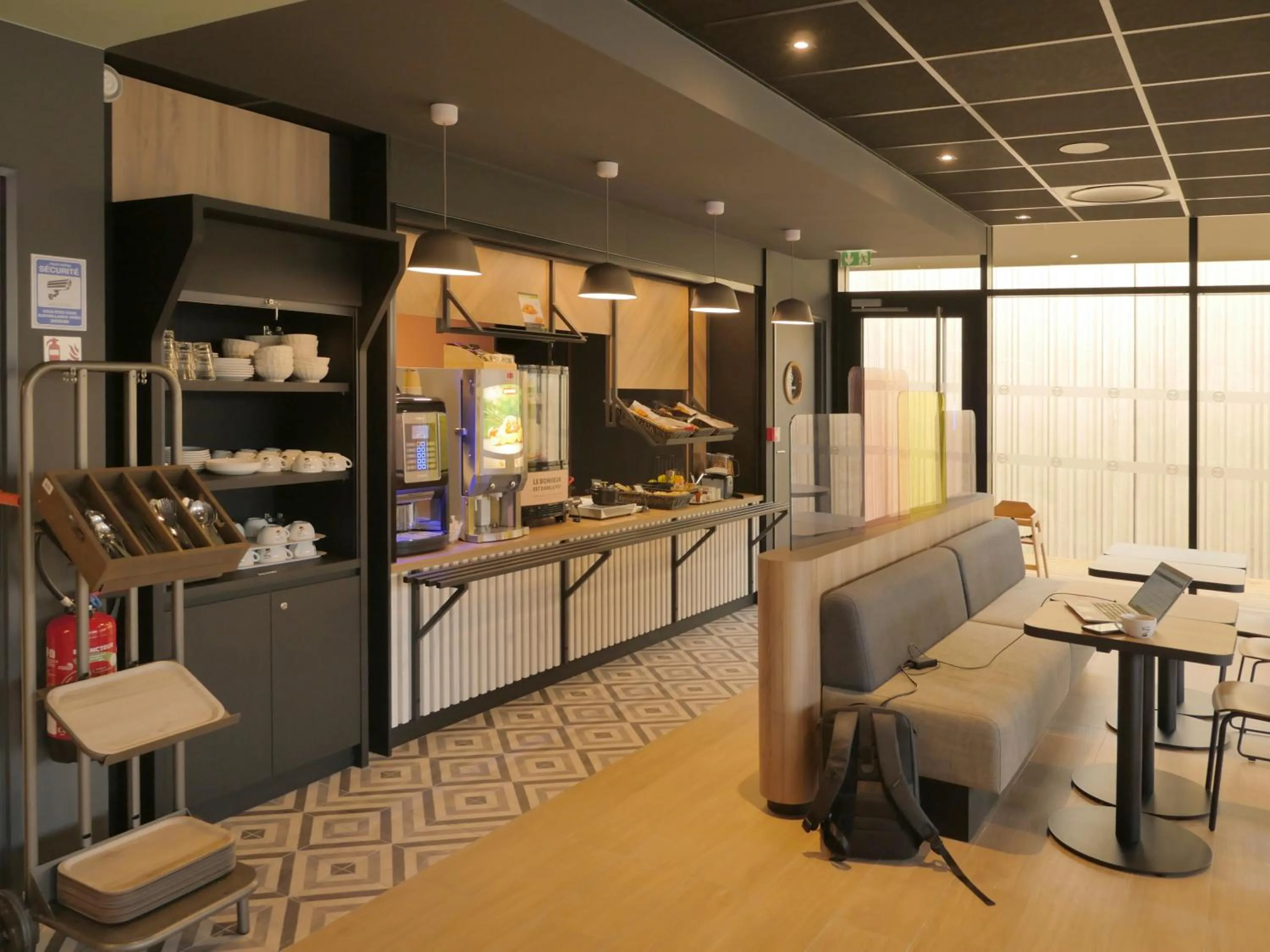 Breakfast in B&B HOTEL Carcassonne Rocadest La Cité