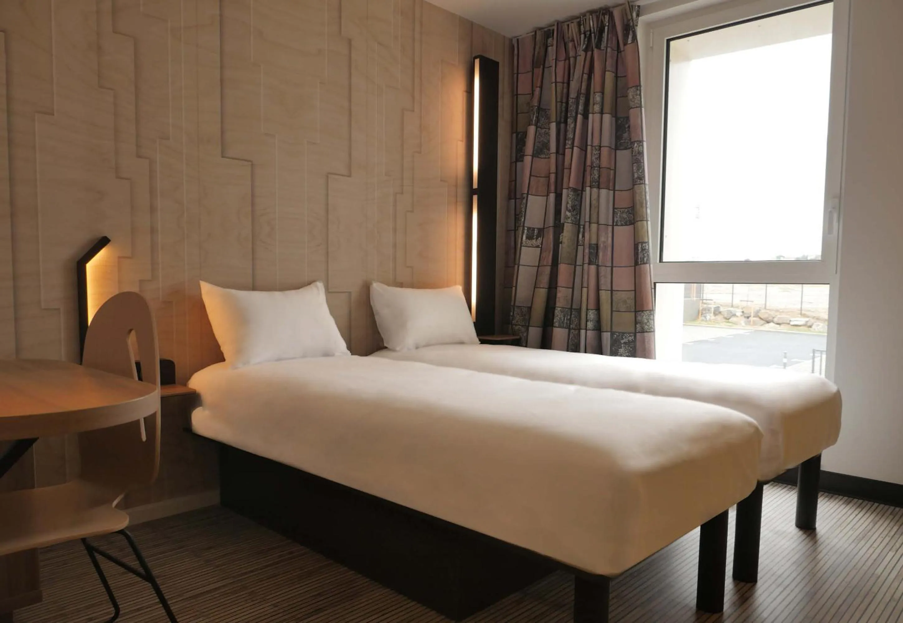 Bedroom, Bed in B&B HOTEL Carcassonne Rocadest La Cité