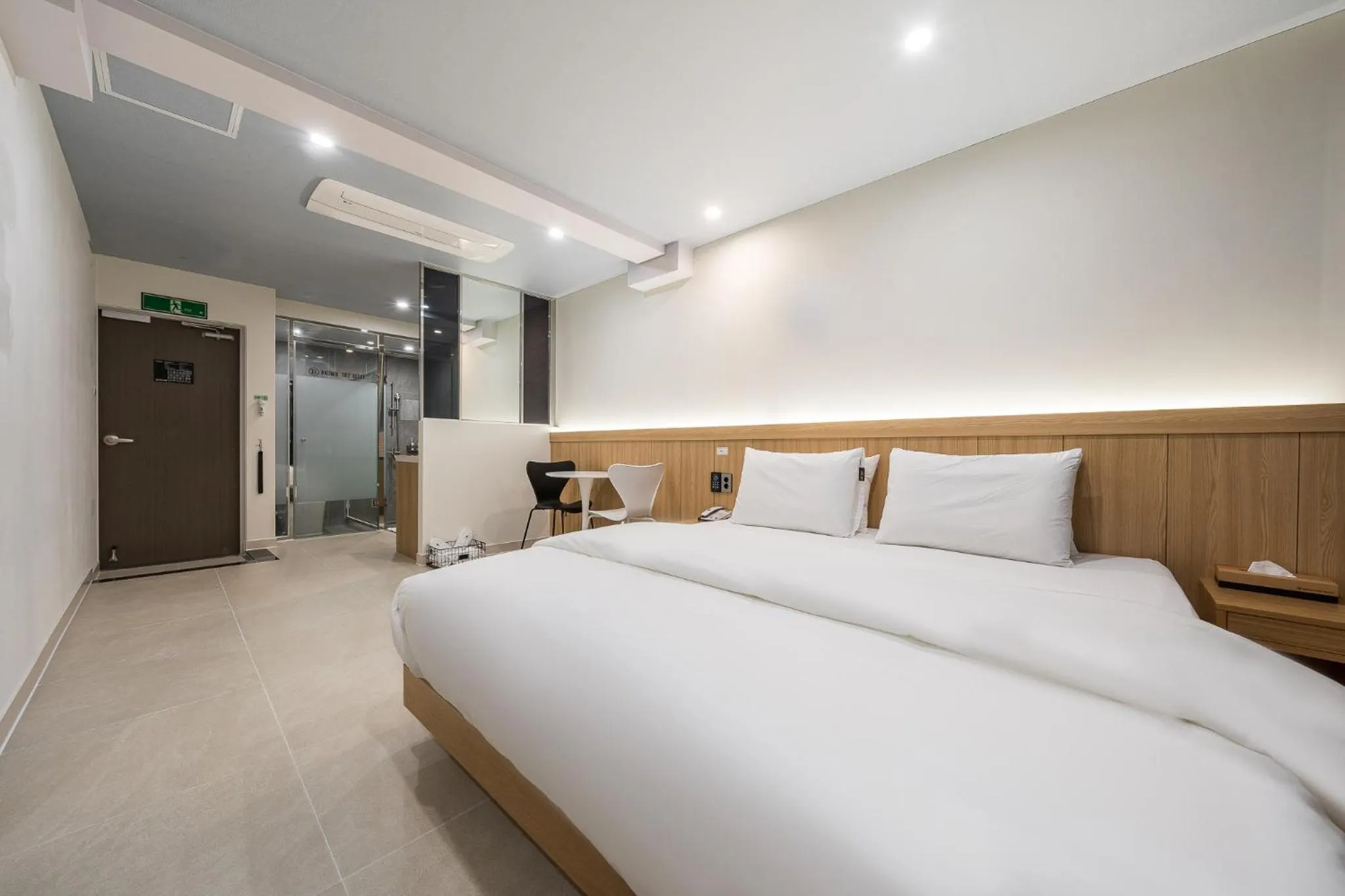 Bed in From H Brown Dot Hotel Gyeongju Yangnam