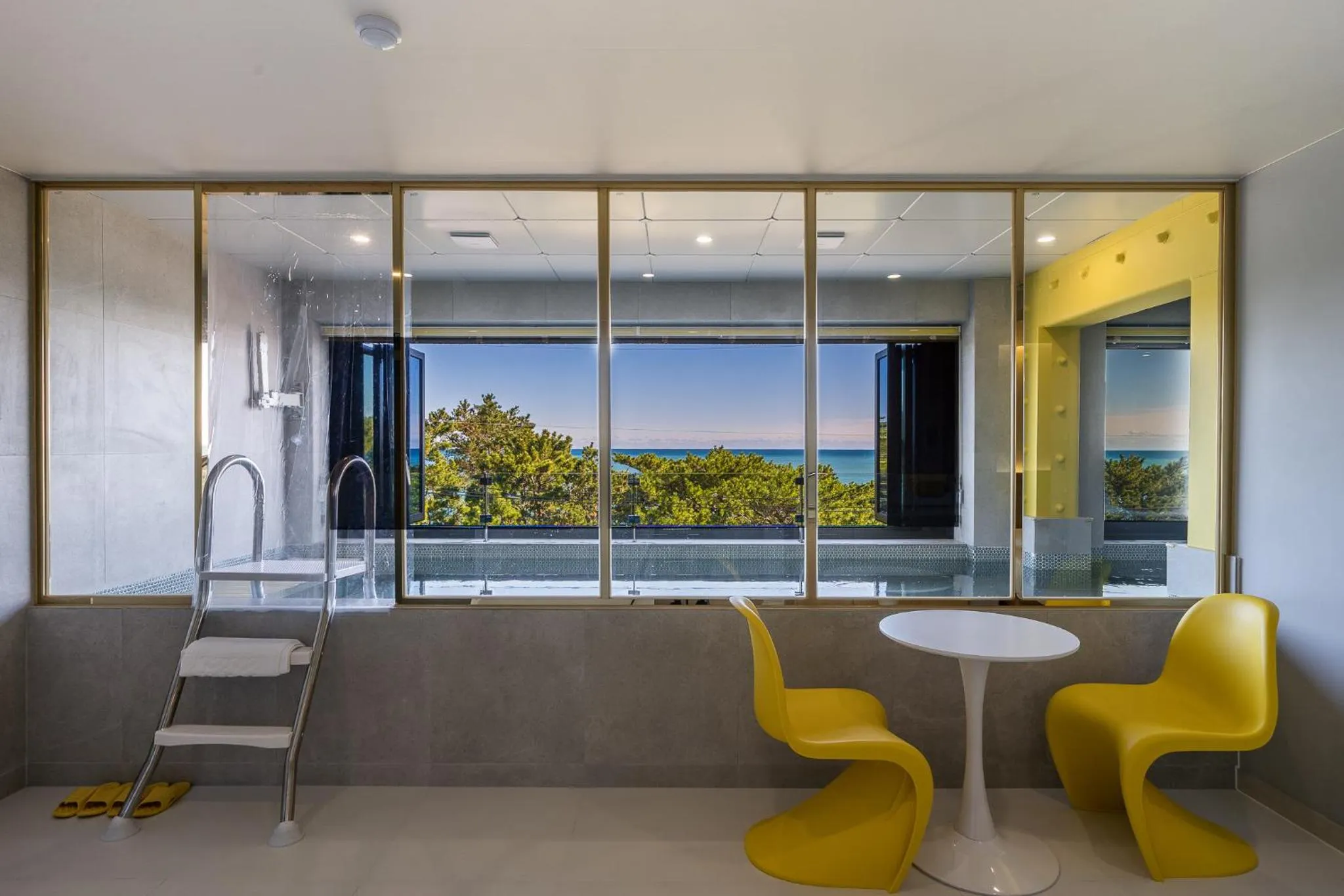 Swimming pool in From H Brown Dot Hotel Gyeongju Yangnam