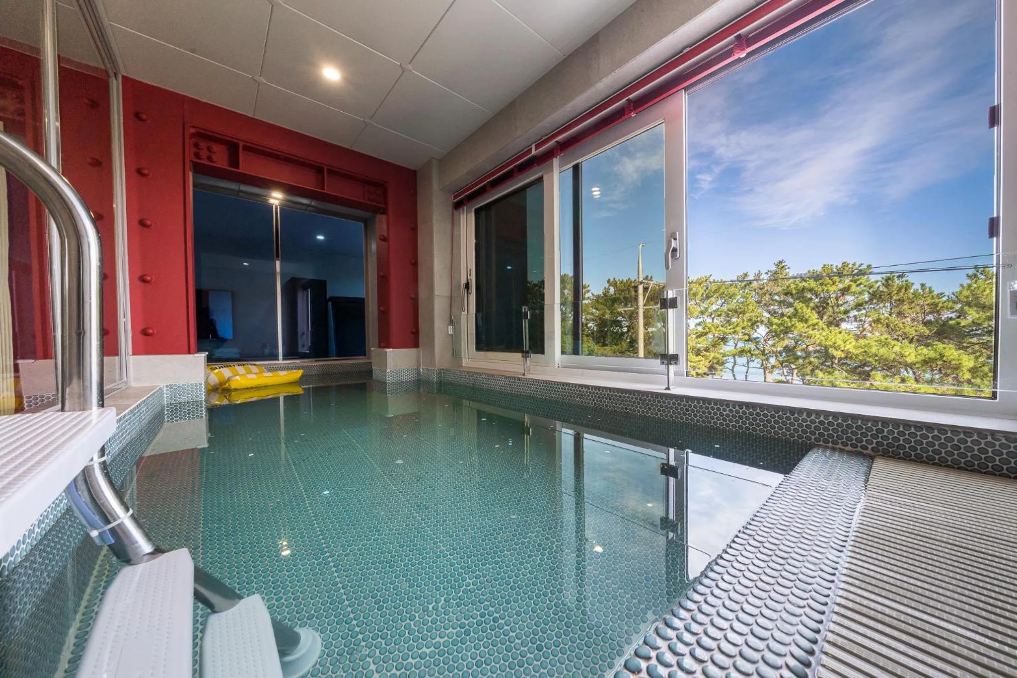 Swimming pool in From H Brown Dot Hotel Gyeongju Yangnam