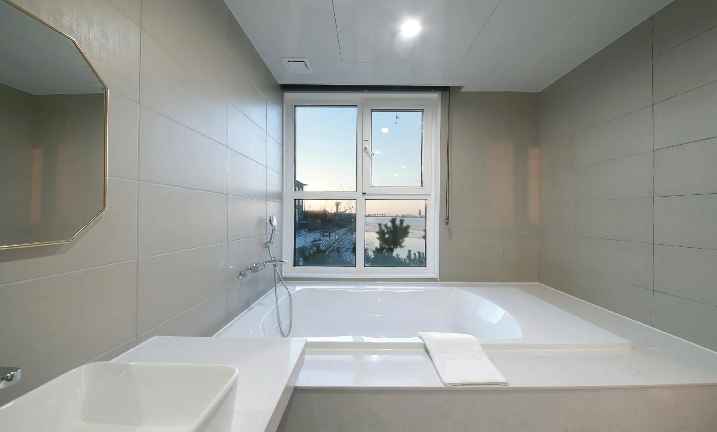 Bathroom in Restia Incheon Bay Hotel