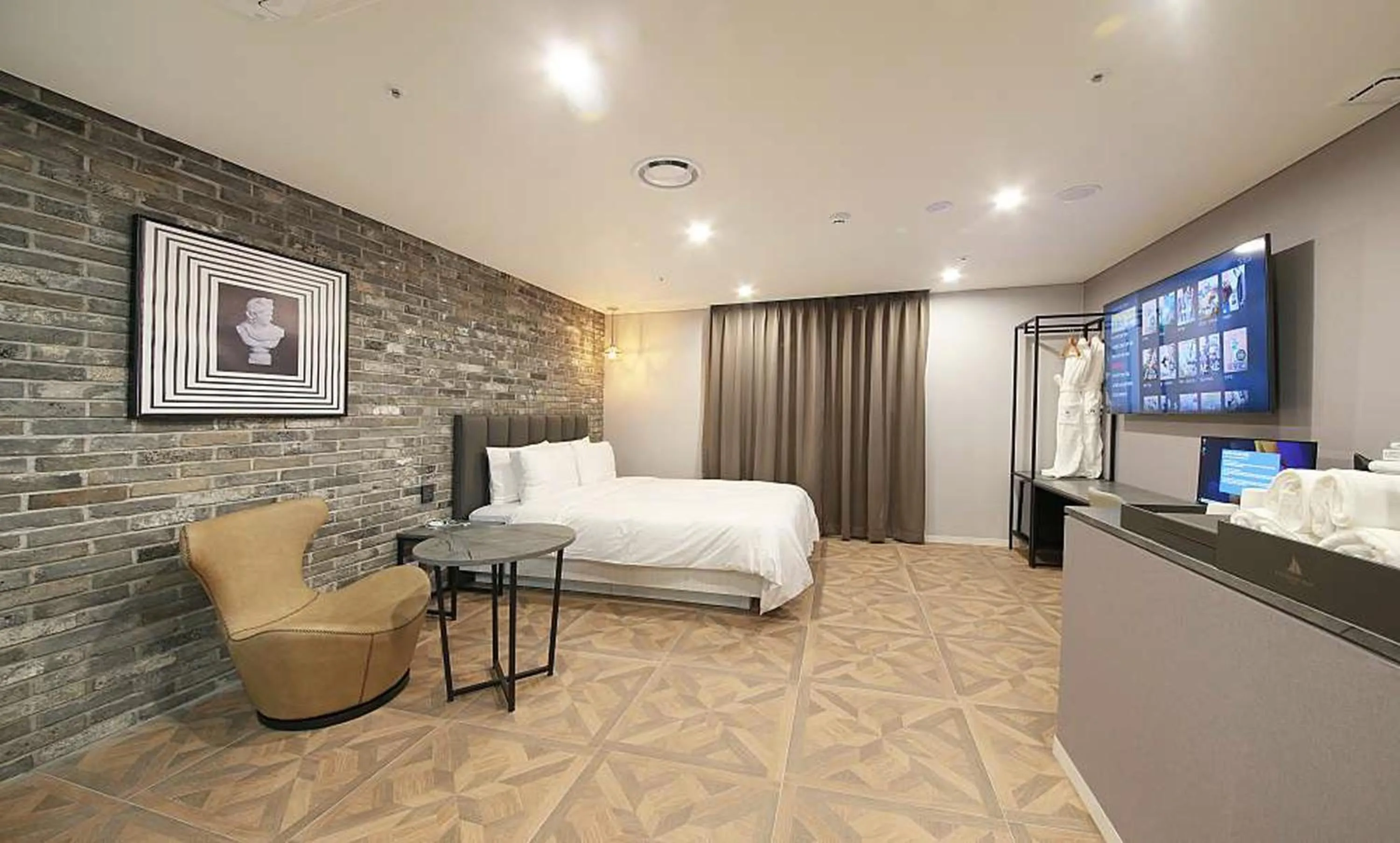 Bed in Restia Incheon Bay Hotel