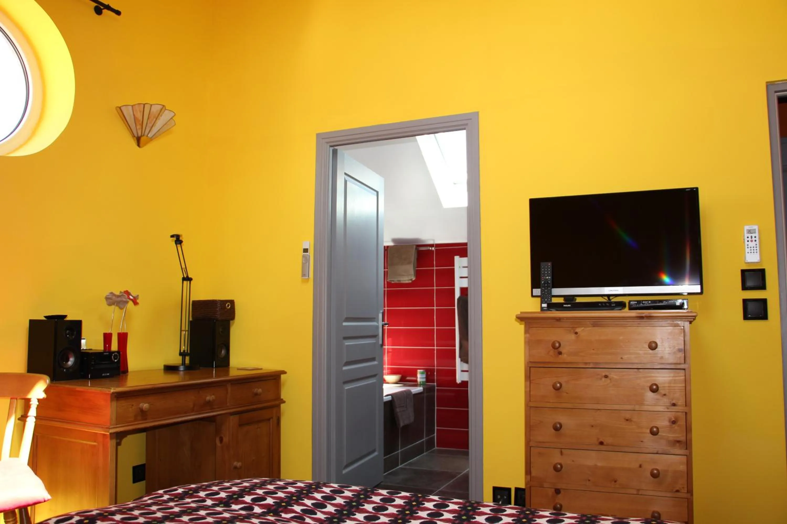 Bedroom in L'Alisier Chantant