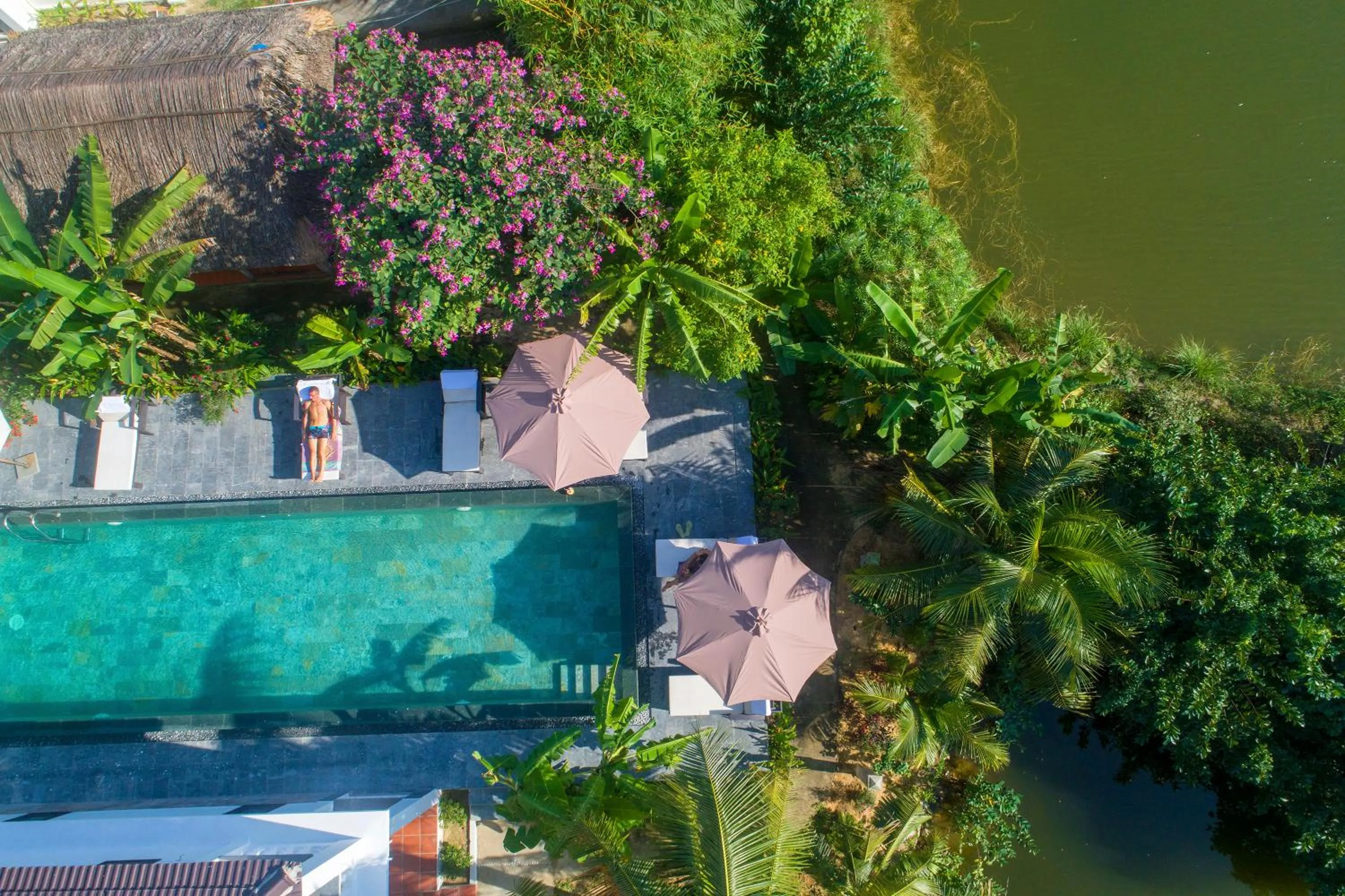 Swimming pool, Pool View in Luna Villa