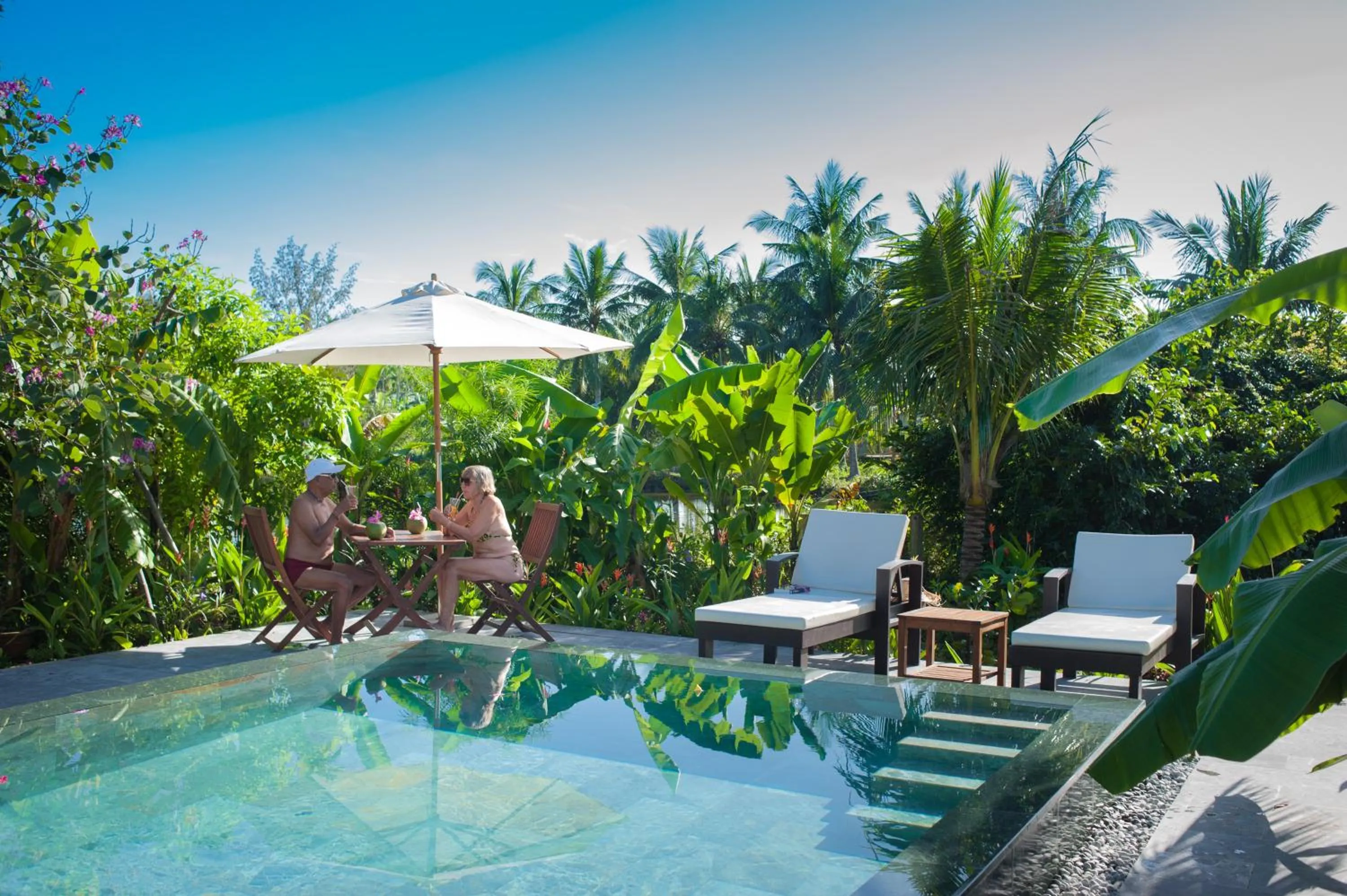 Day, Swimming Pool in Luna Villa