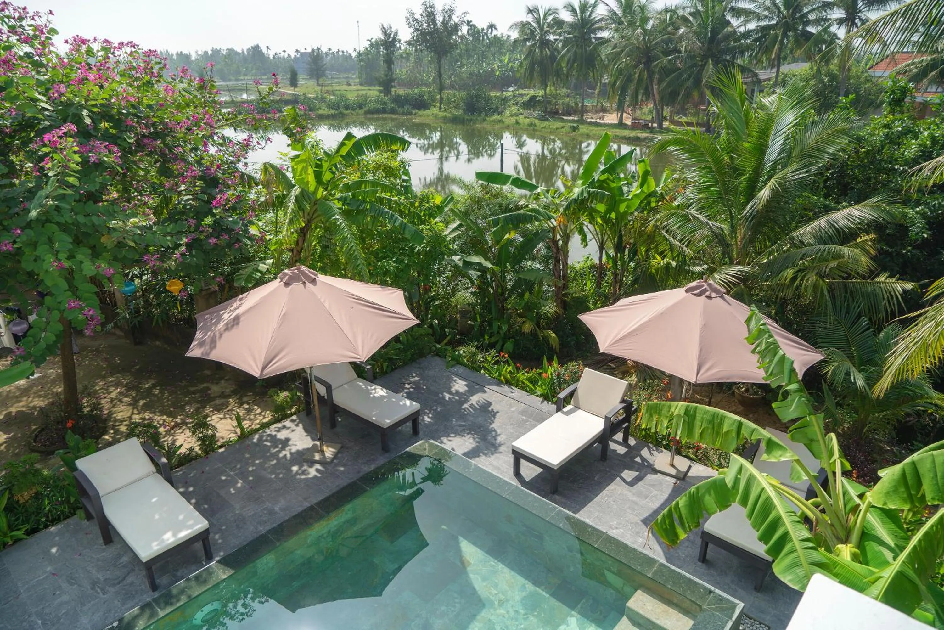 Lake view, Pool View in Luna Villa