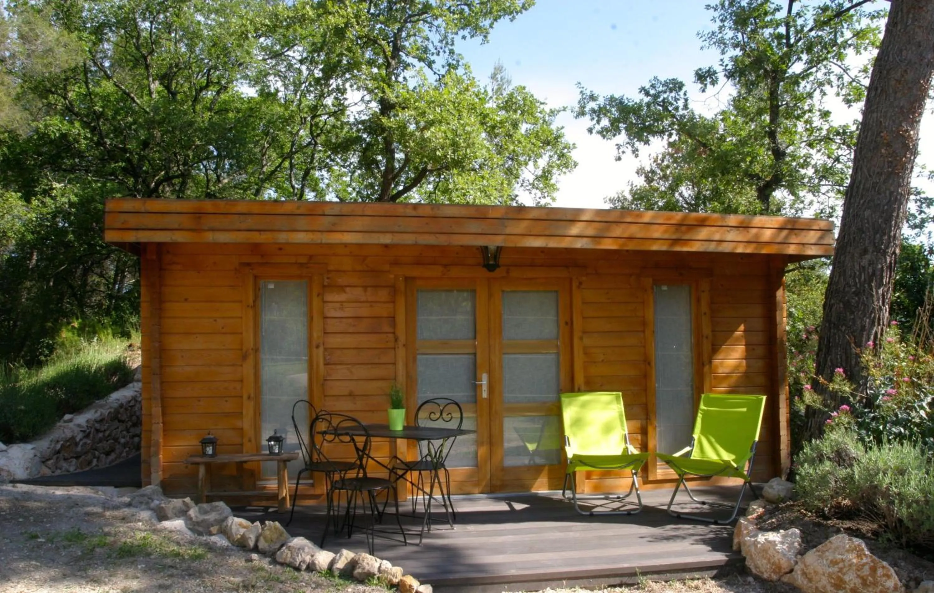 Facade/entrance in Le Laou