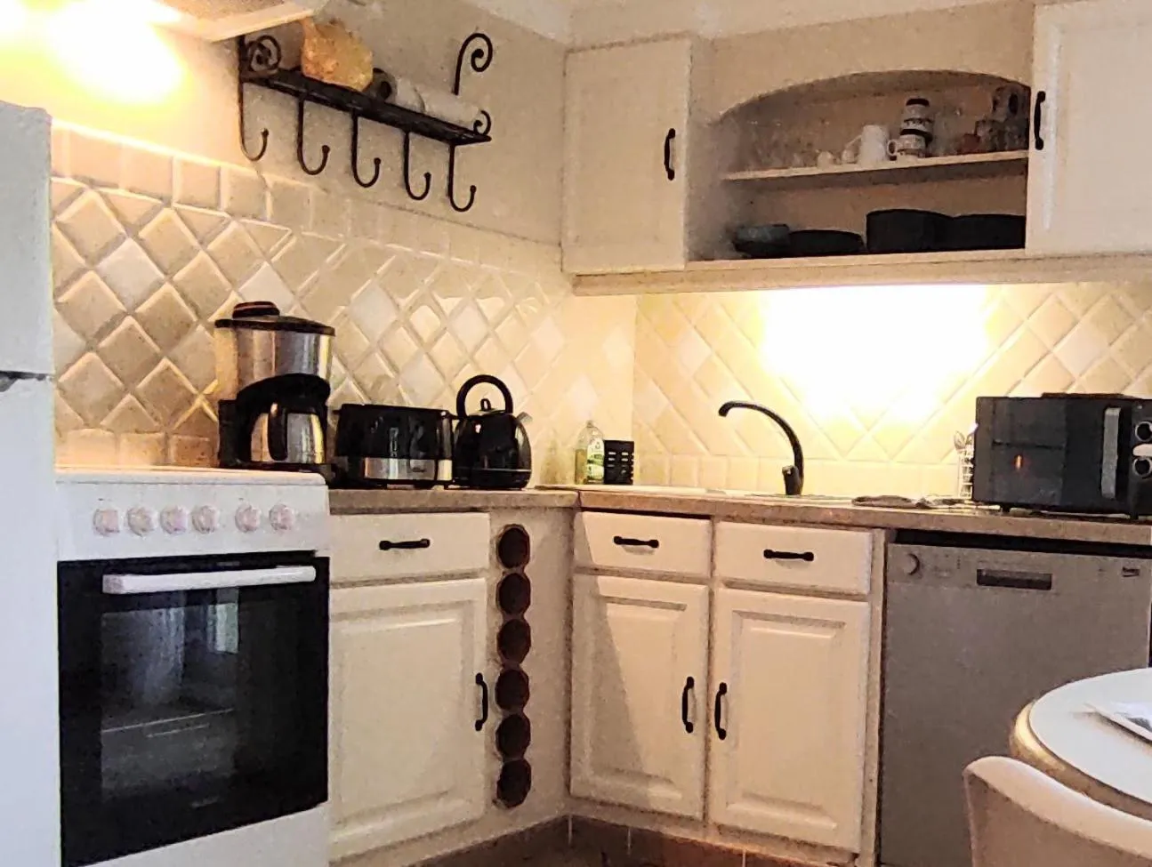 Coffee/tea facilities in Le Laou