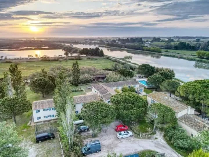 Mas de la Tour Carbonnière