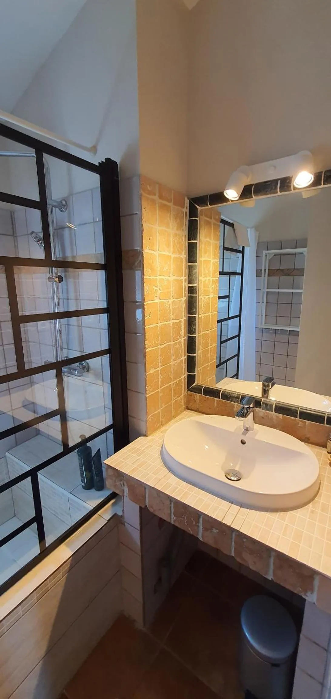 Bathroom in Mas de la Tour Carbonnière