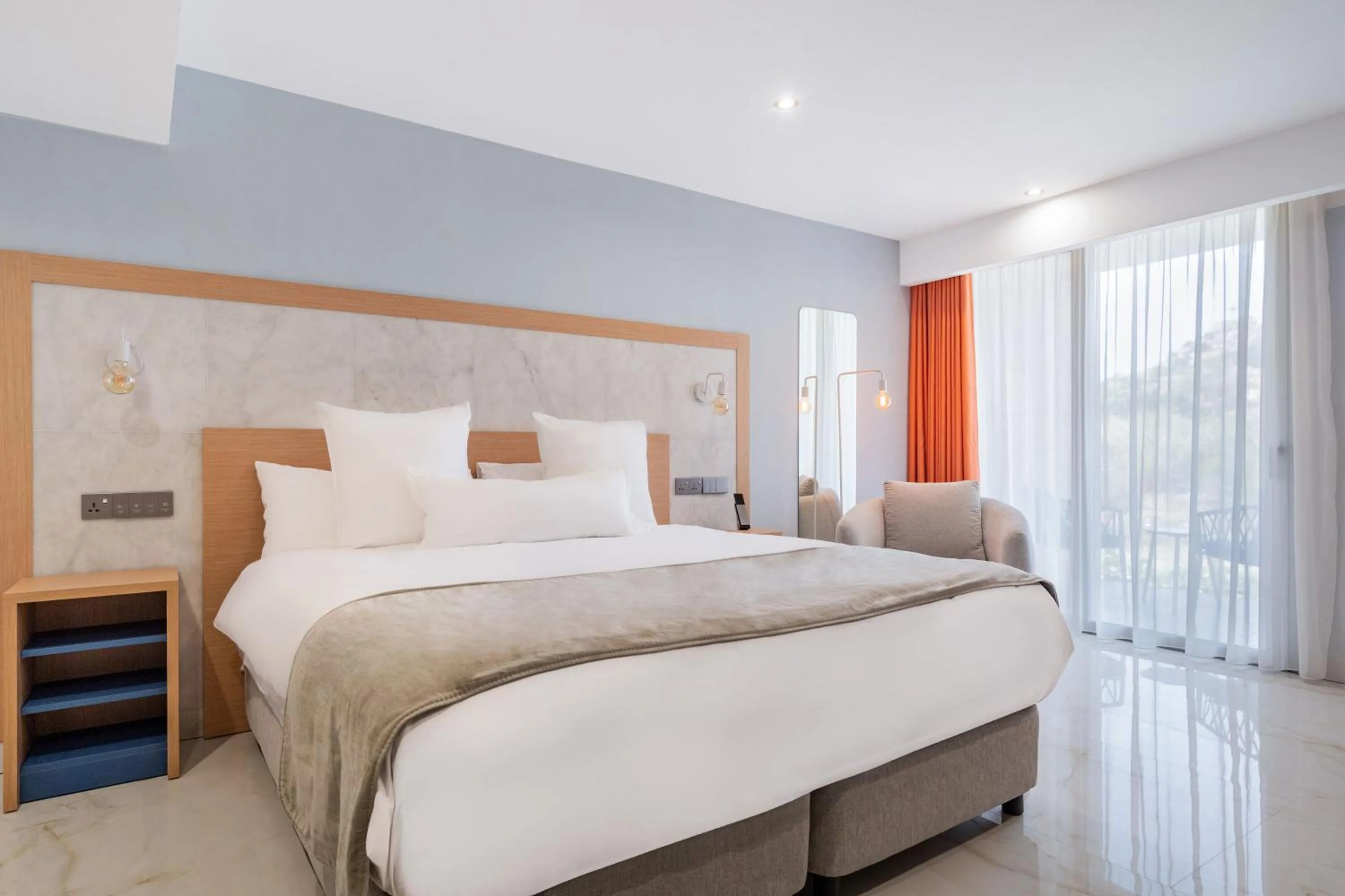 Bedroom, Bed in Reef Hotel & Spa