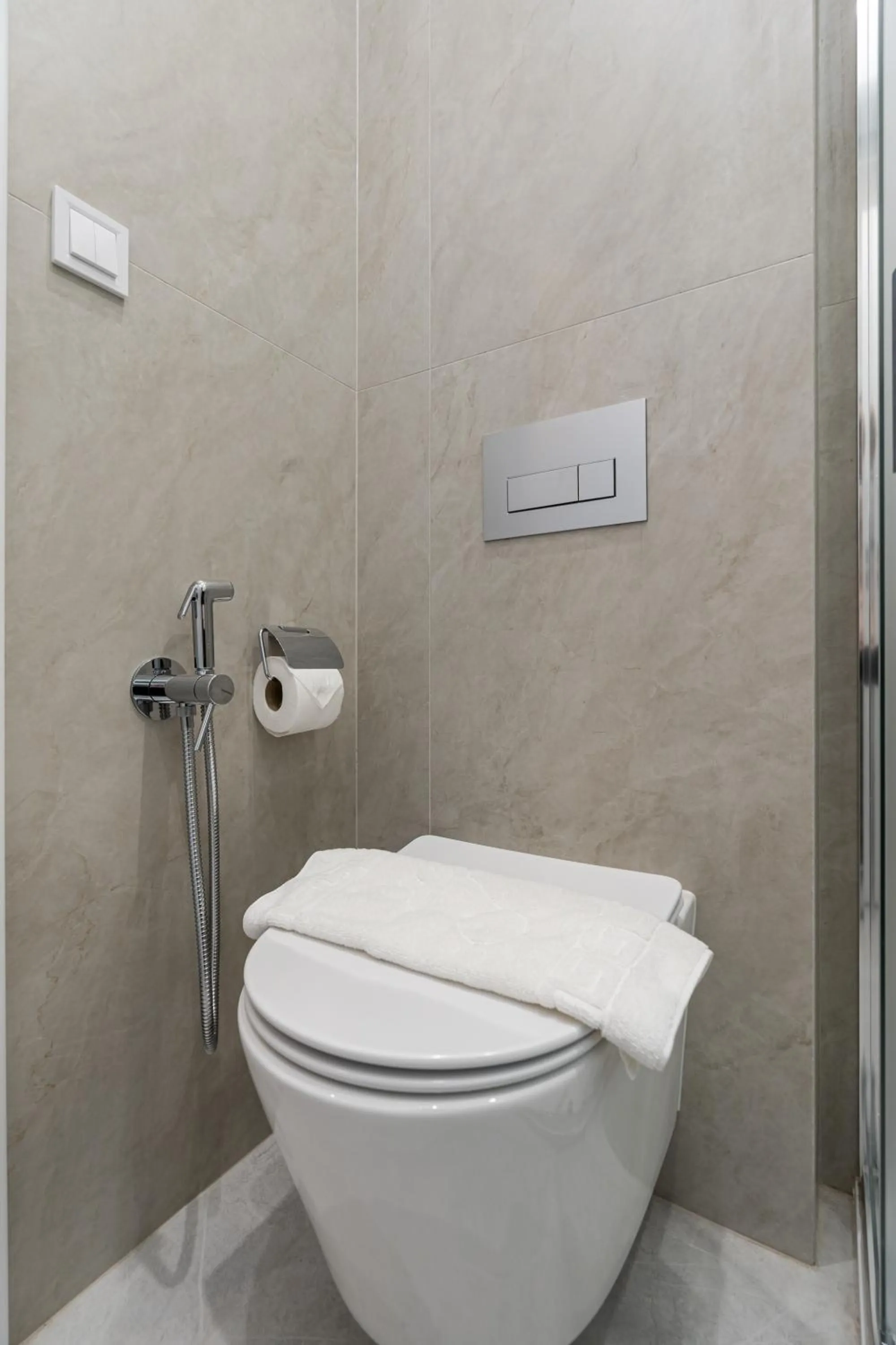 Bathroom in Oasis Luxe Boutique Suites by BQA