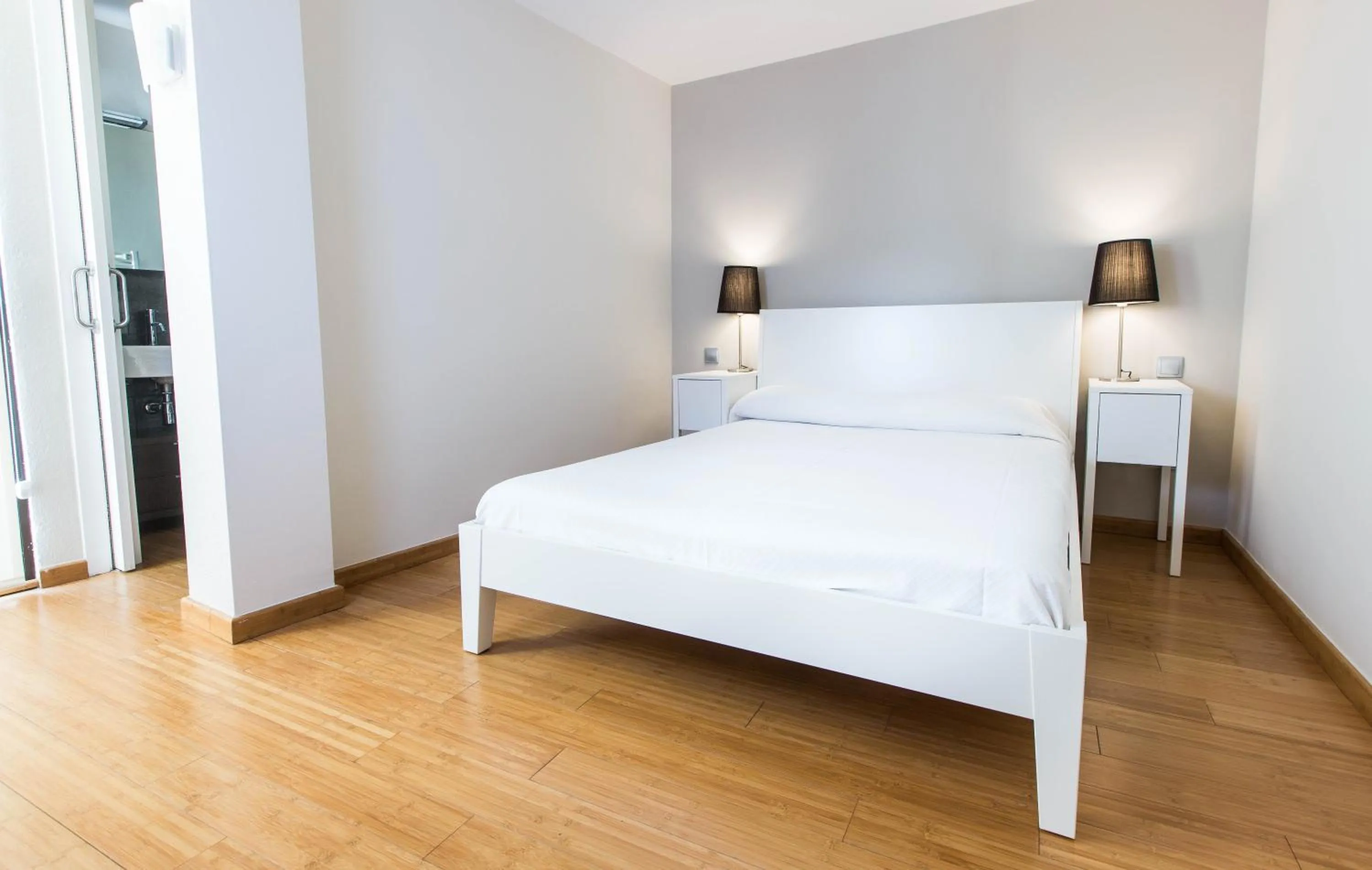 Bed in Girona Housing Ginesta 9