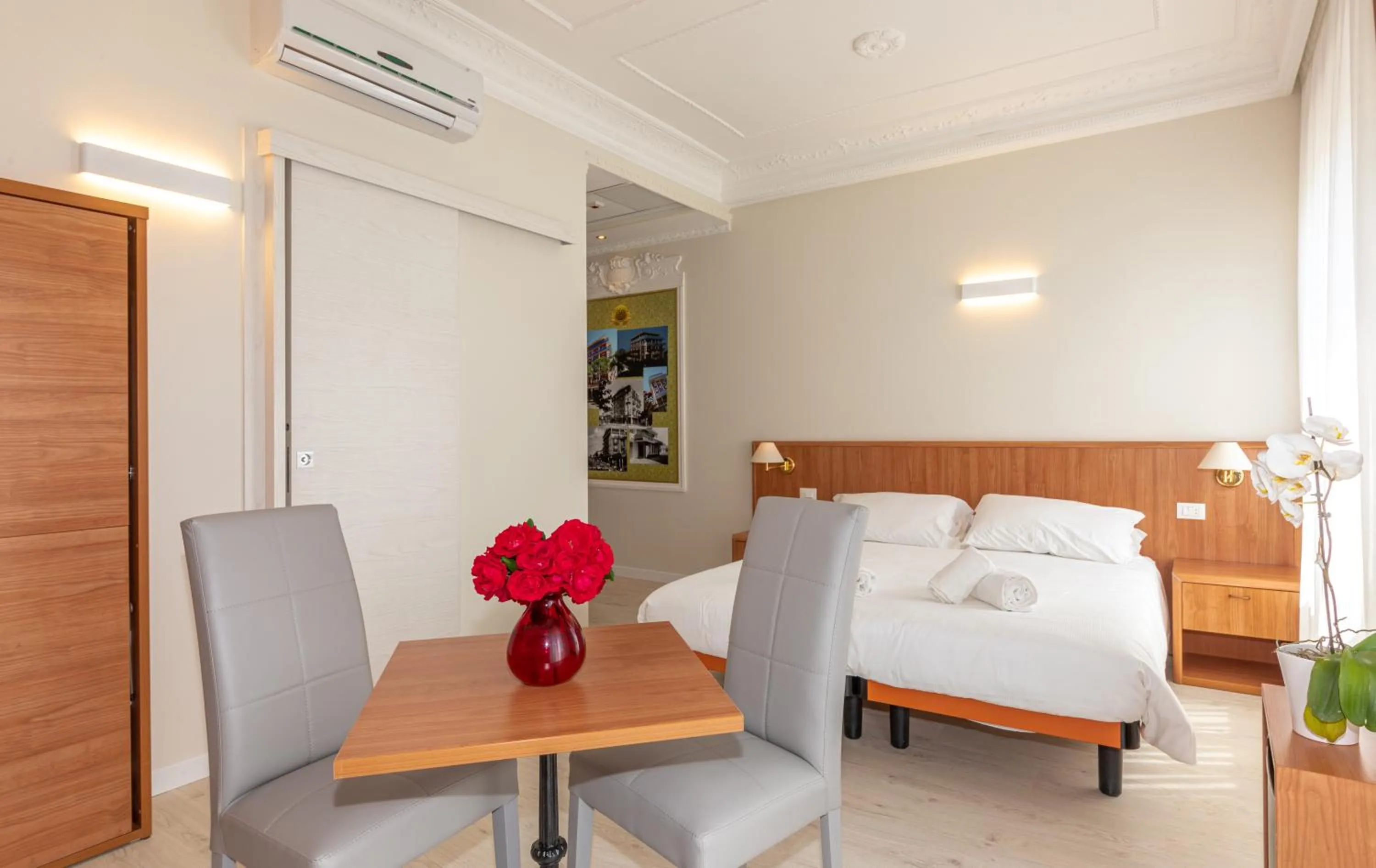 Photo of the whole room, Bed in Hotel Smeraldo