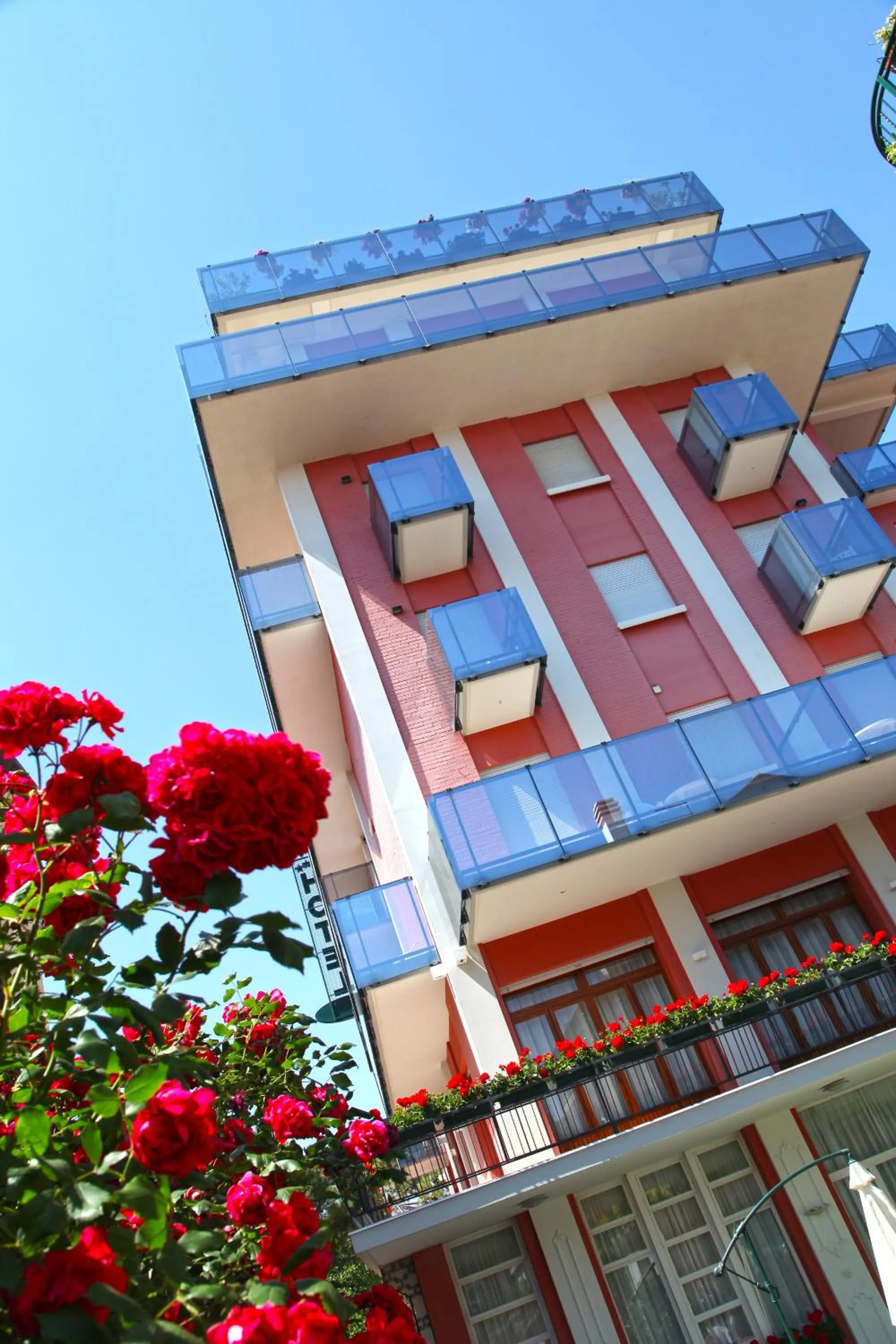 Facade/entrance in Hotel Smeraldo