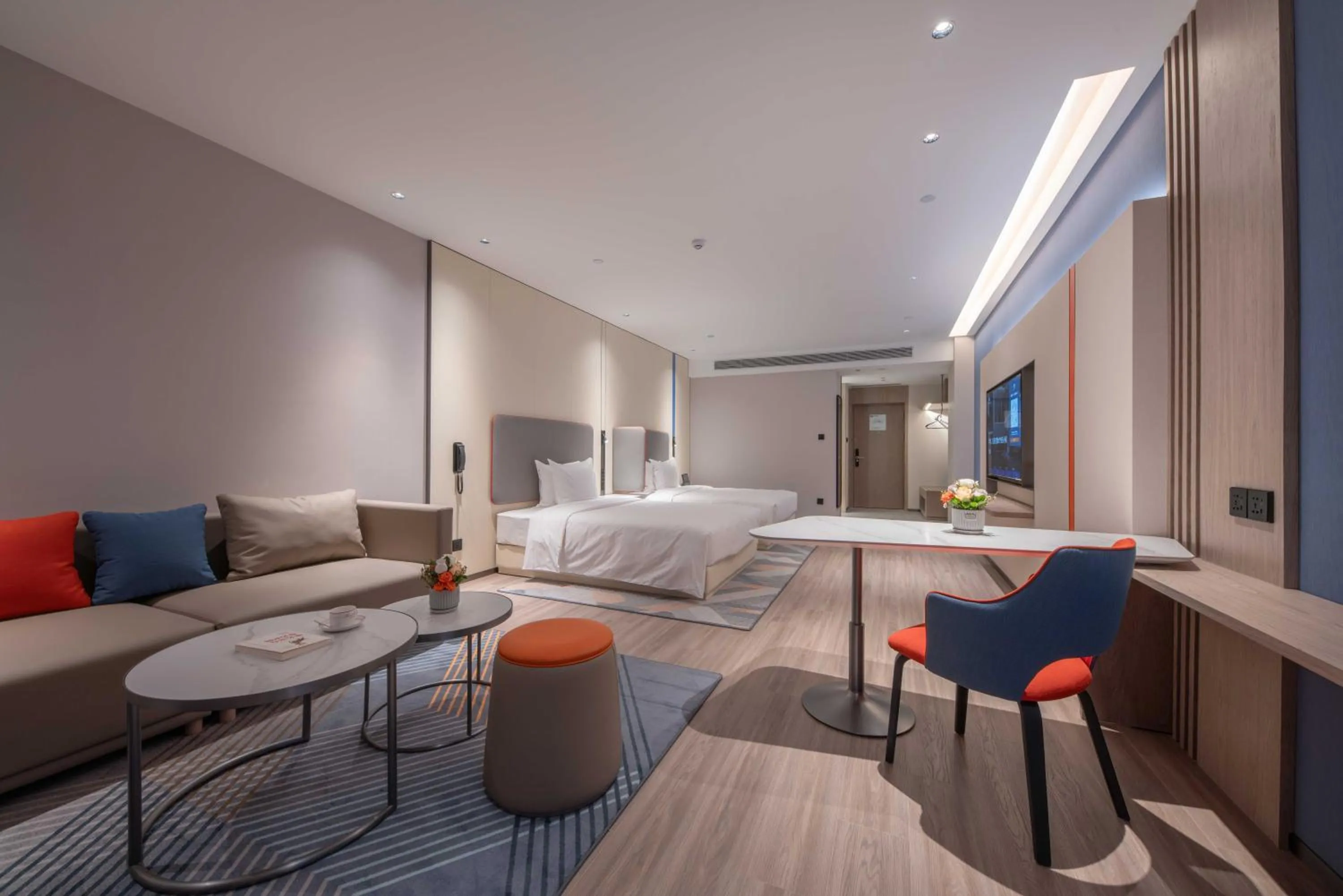 Bed in Holiday Inn Express Turpan, an IHG Hotel