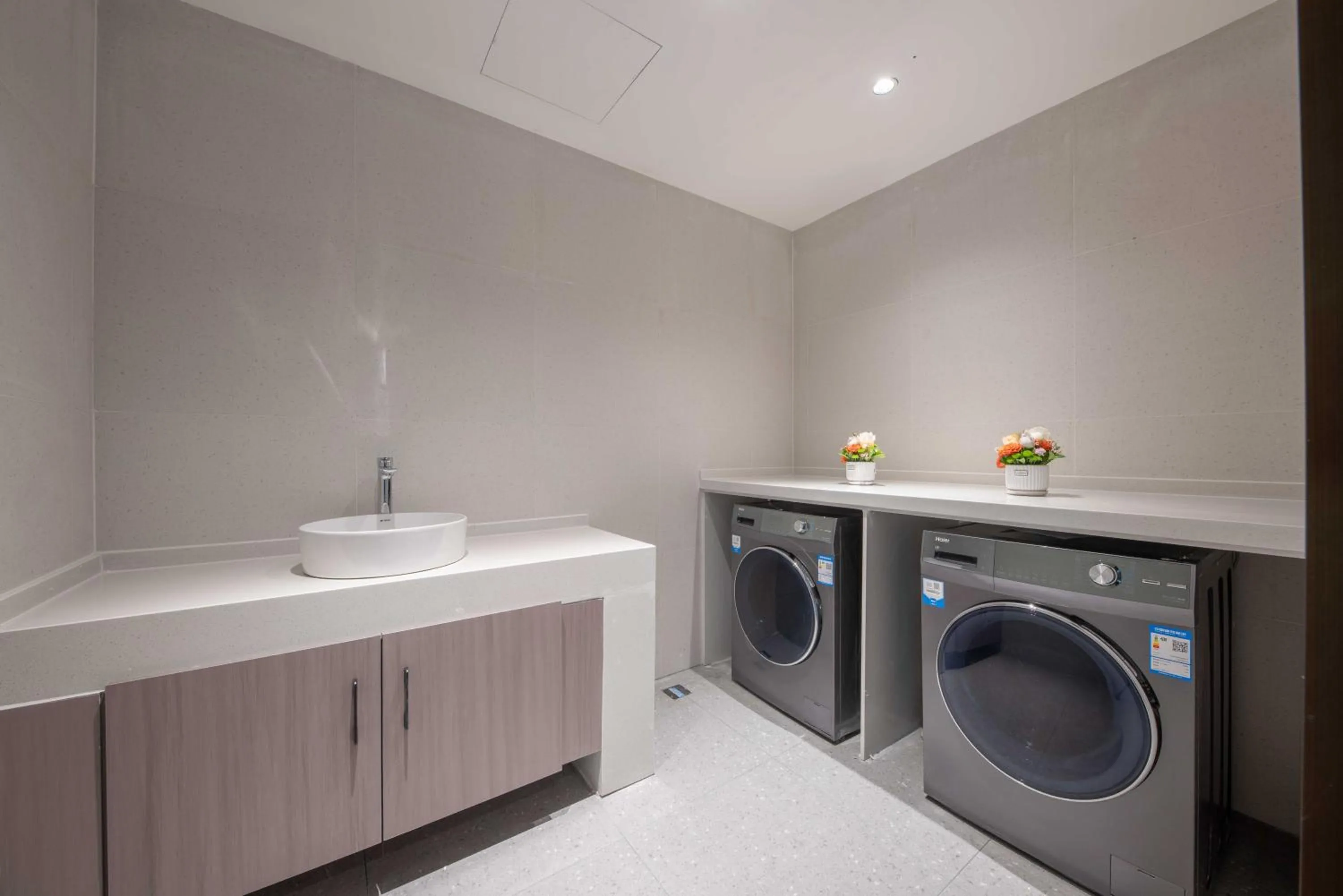 laundry in Holiday Inn Express Turpan, an IHG Hotel