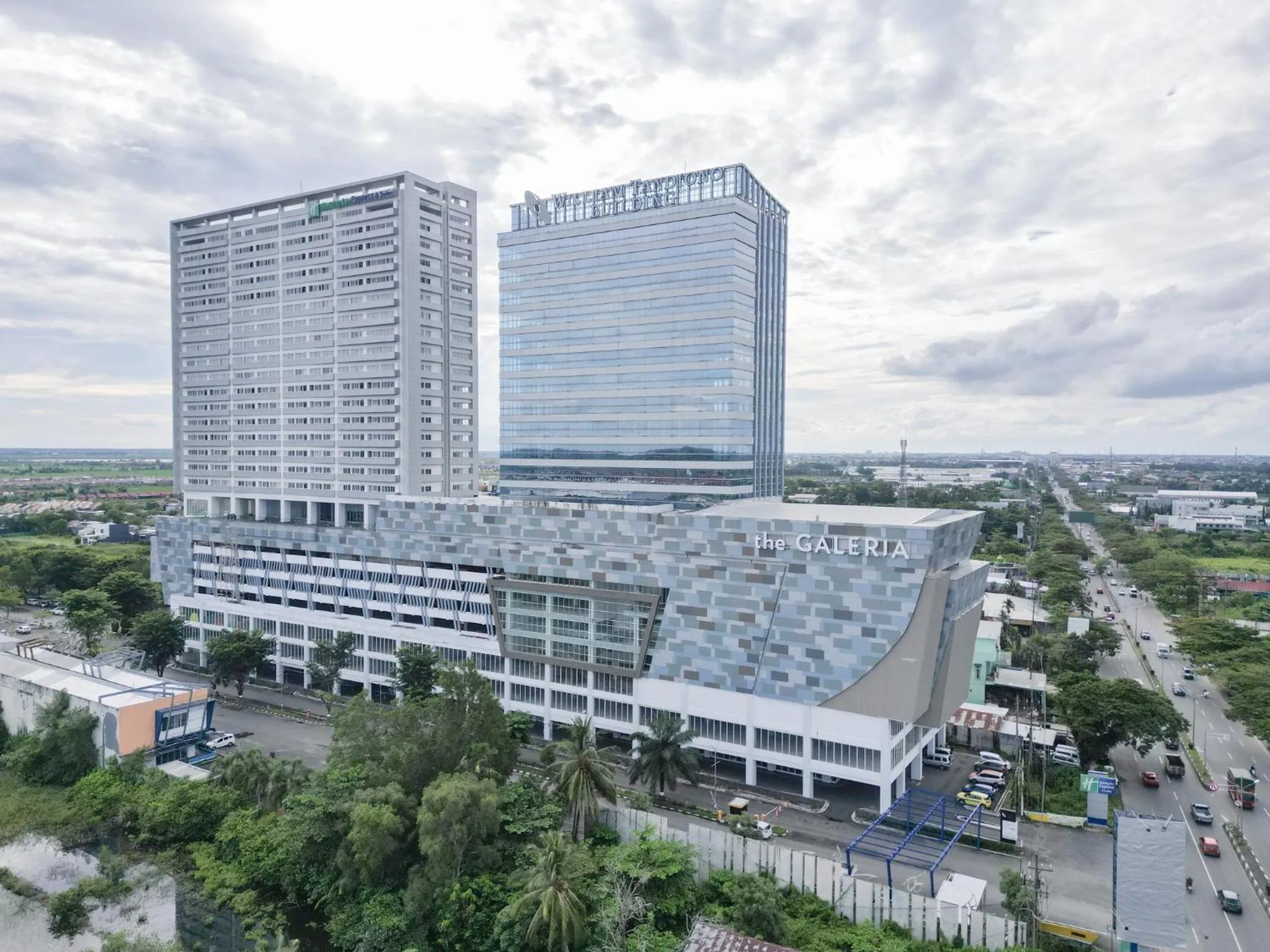 Property building in Holiday Inn Express & Suites Banjarmasin by IHG