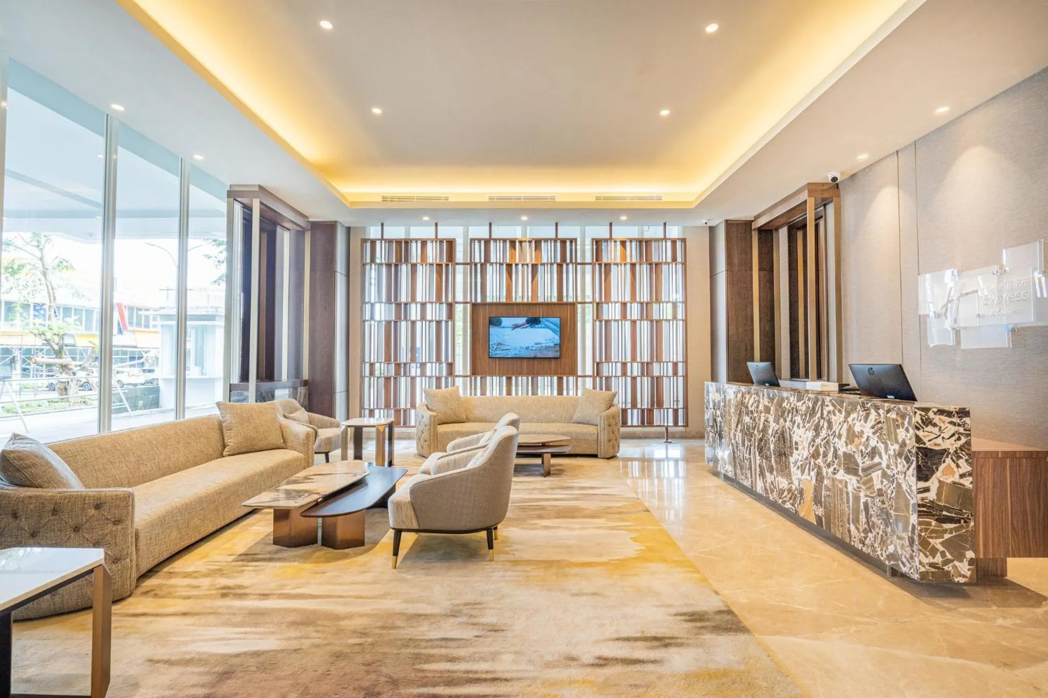 Property building in Holiday Inn Express & Suites Banjarmasin by IHG