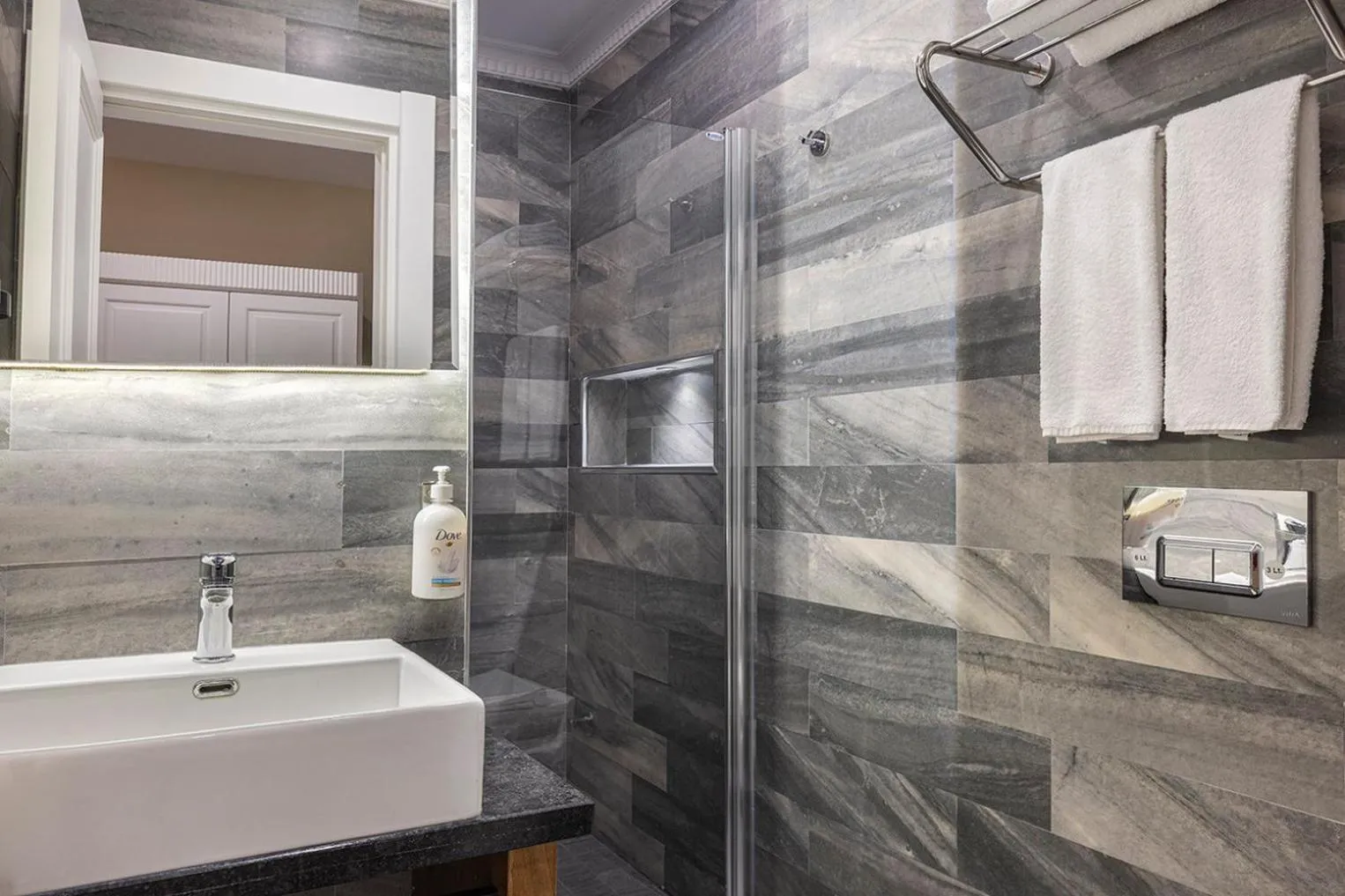 Photo of the whole room in Garner Hotel Istanbul - Airport Arnavutkoy by IHG