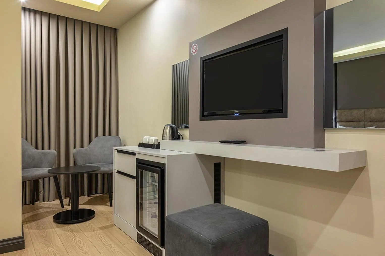 Photo of the whole room in Garner Hotel Istanbul - Airport Arnavutkoy by IHG