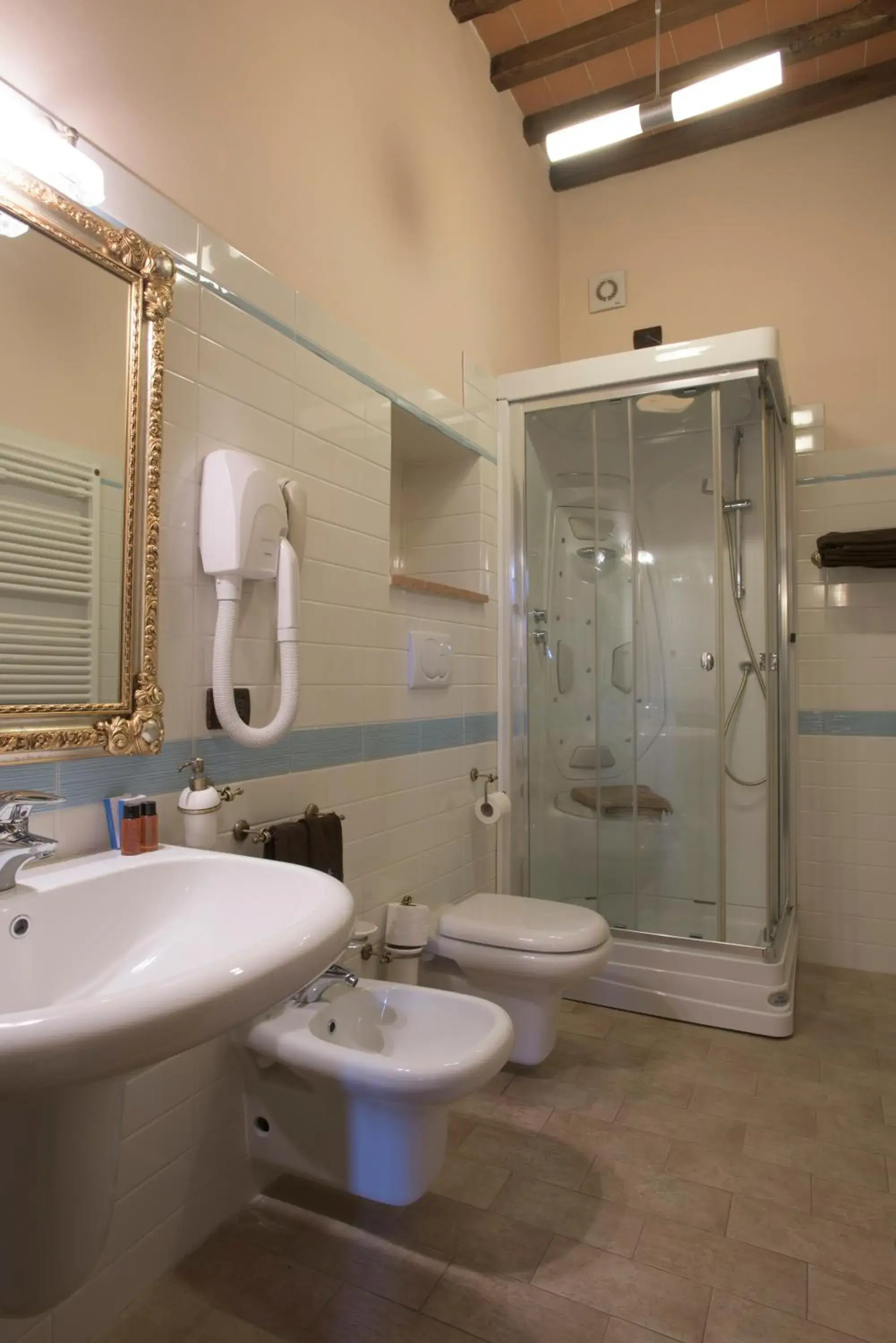 Quadruple Room in Nuovo Etruria Resort Quadruple Room in Nuovo Etruria Resort