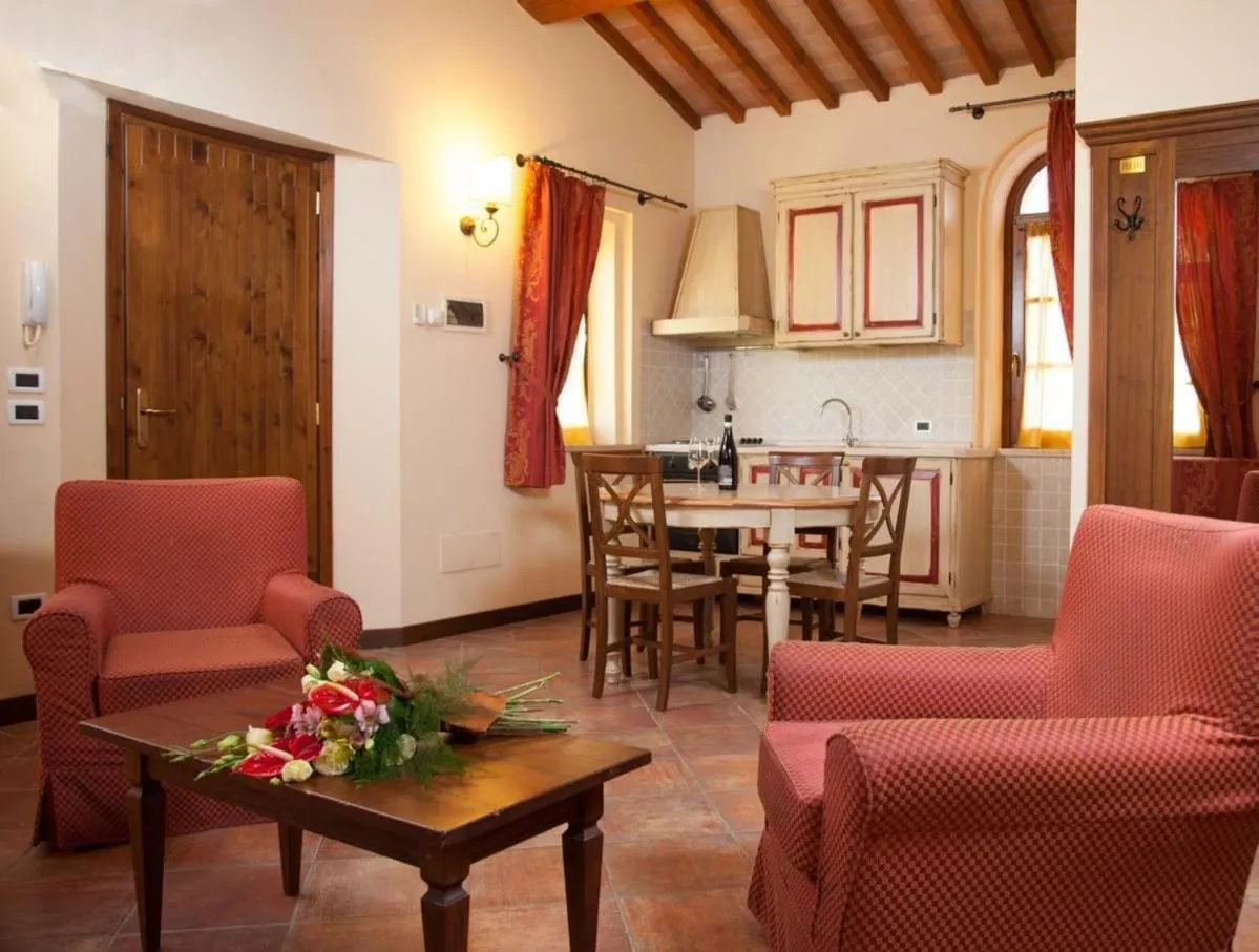 Kitchen or kitchenette in Villa Borri