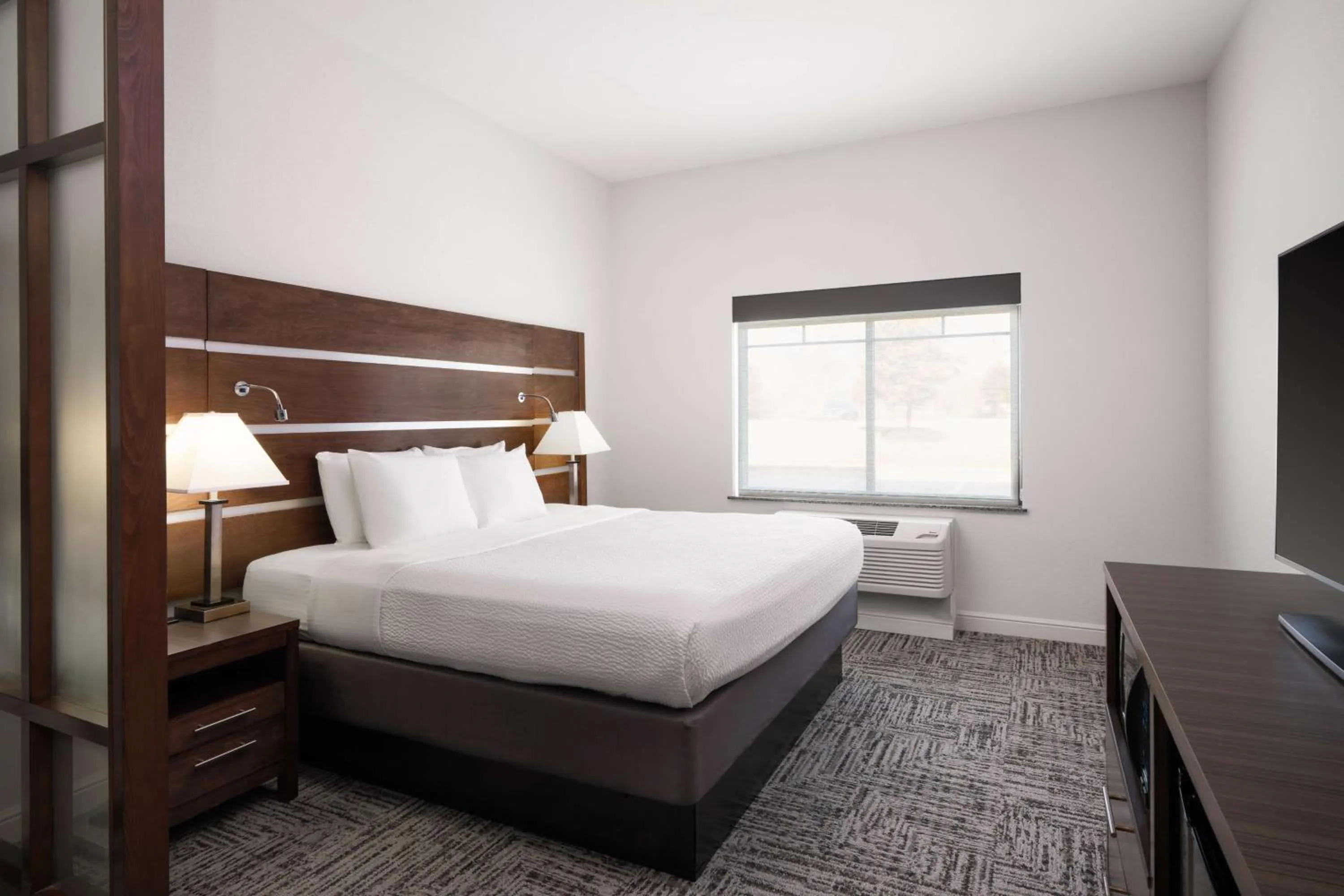 Photo of the whole room, Bed in Best Western Plus College Station Inn & Suites