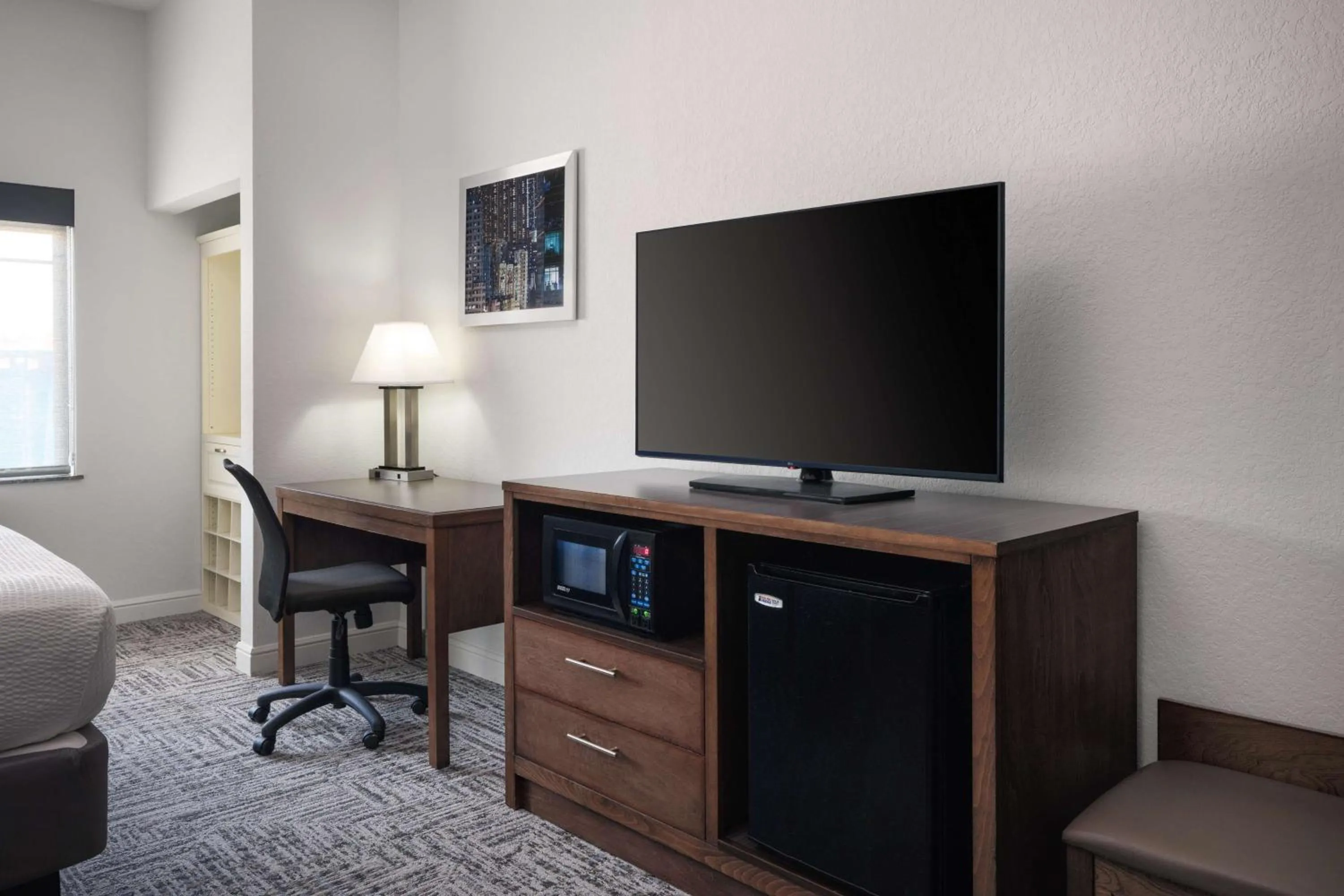 Photo of the whole room, Bed in Best Western Plus College Station Inn & Suites