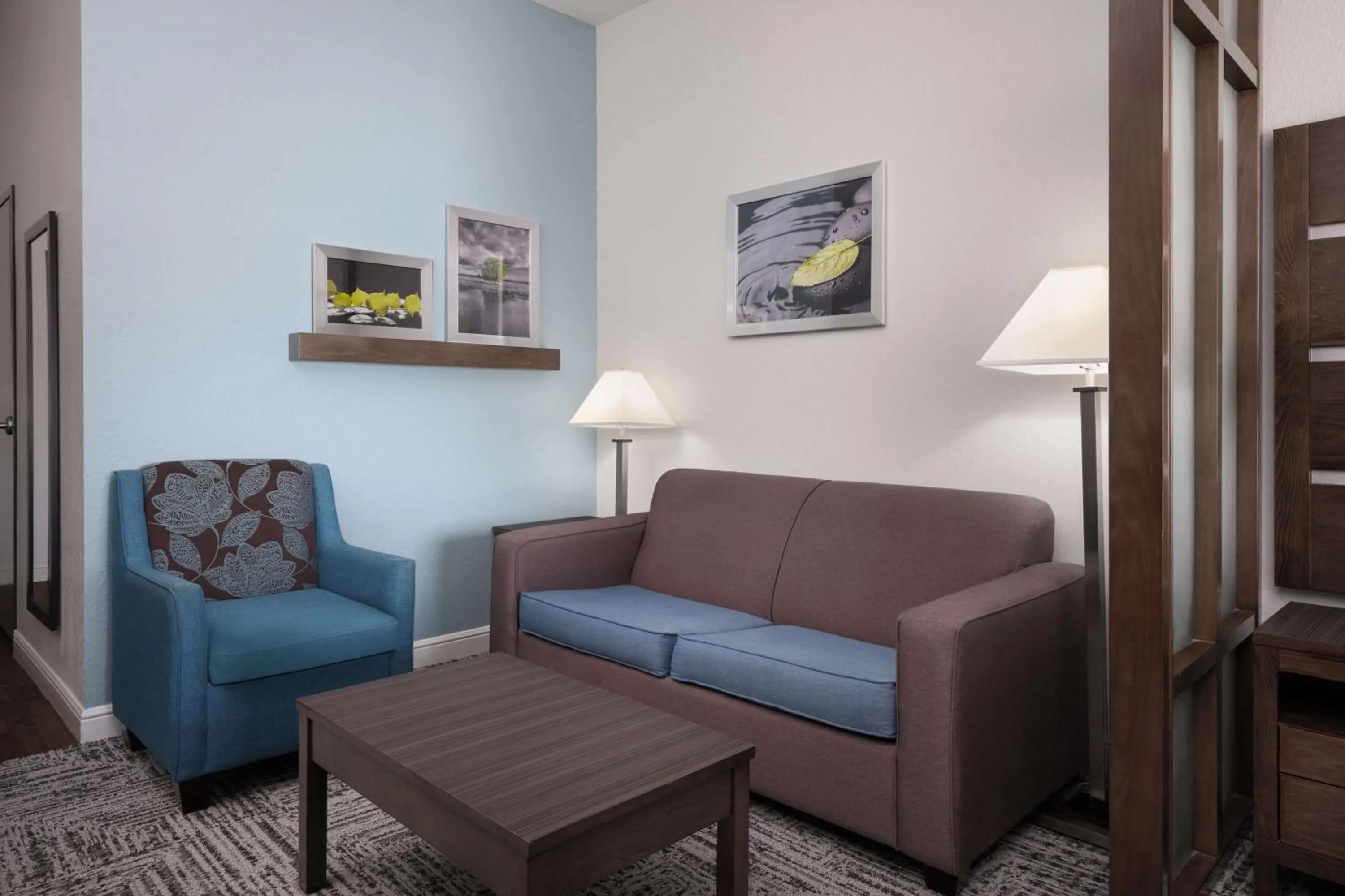 Photo of the whole room in Best Western Plus College Station Inn & Suites