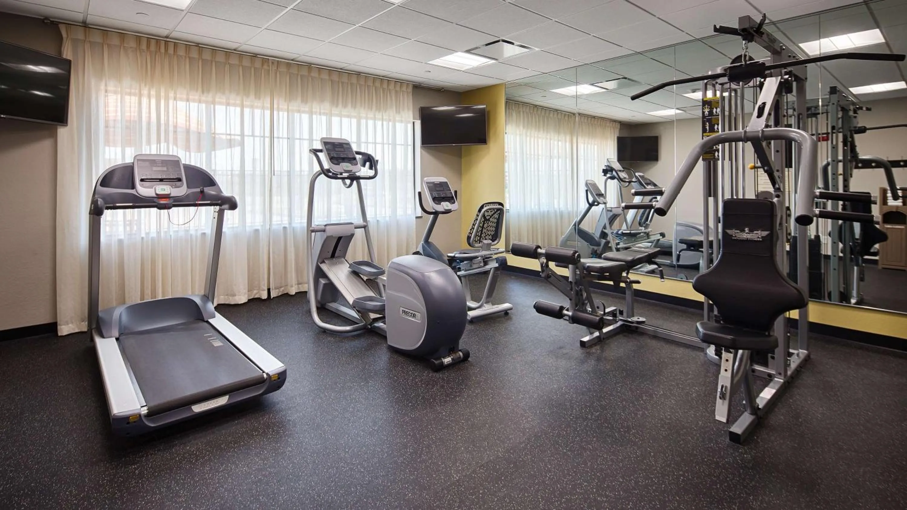 Fitness centre/facilities in Best Western Plus College Station Inn & Suites