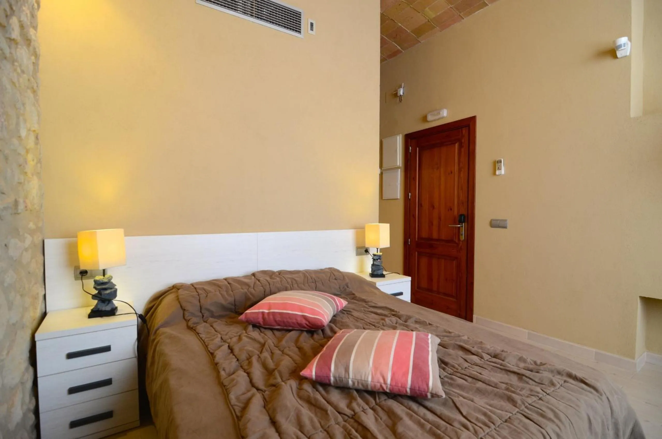 Other, Bed in Petit Pals