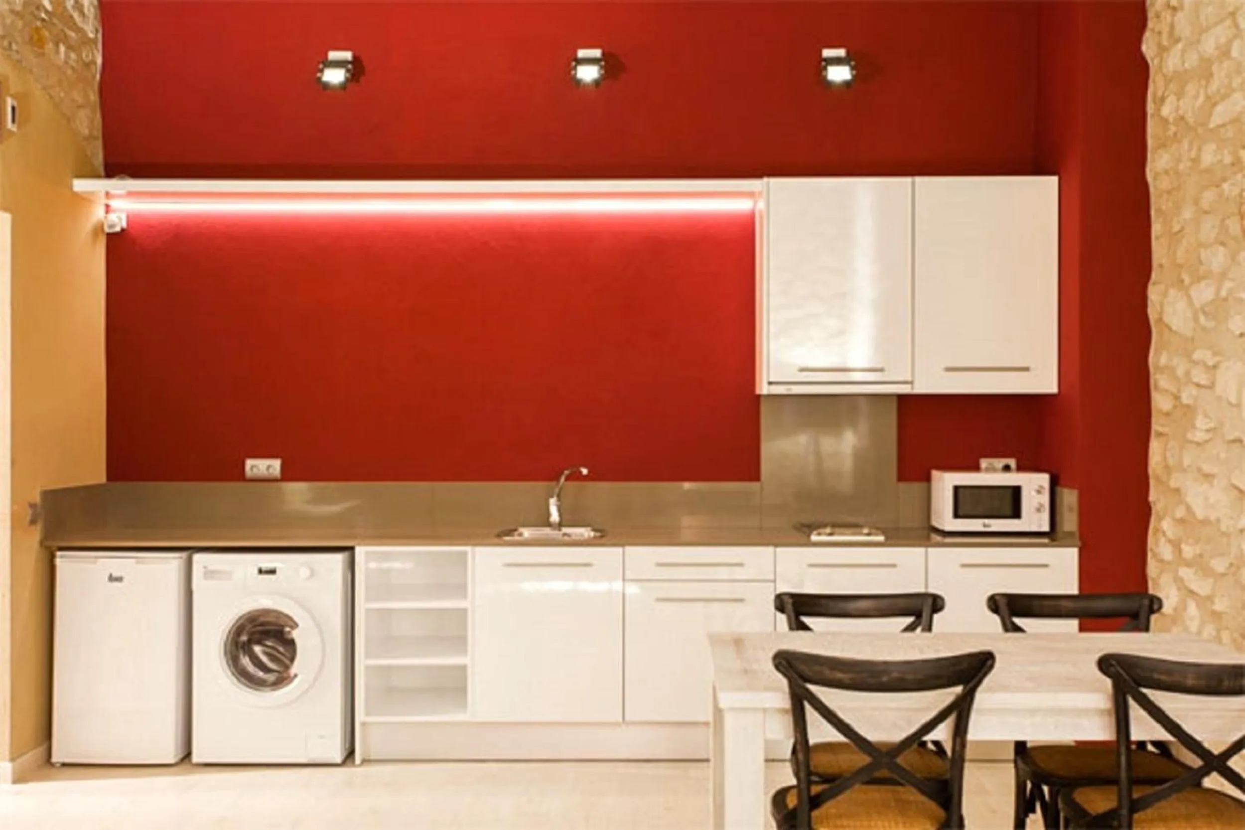 Kitchen or kitchenette in Petit Pals