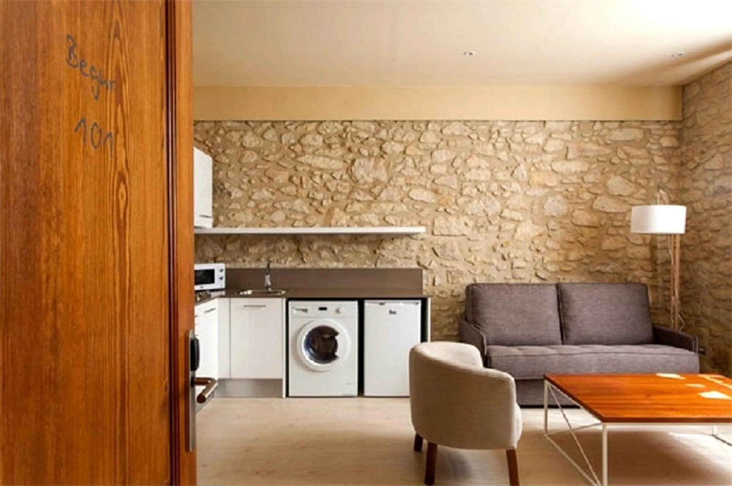 Photo of the whole room in Petit Pals