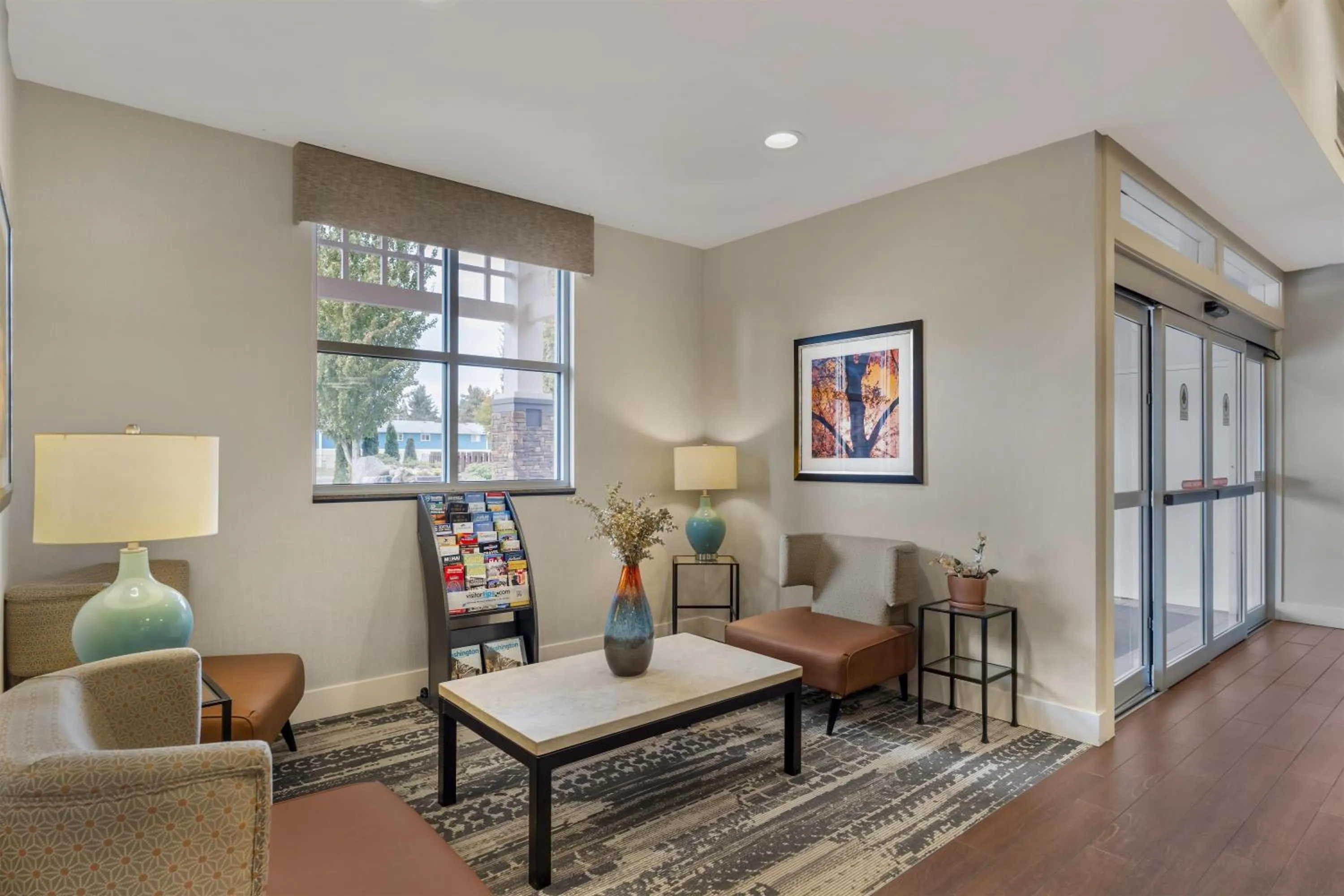 Lobby or reception in Best Western Plus Arlington/Marysville