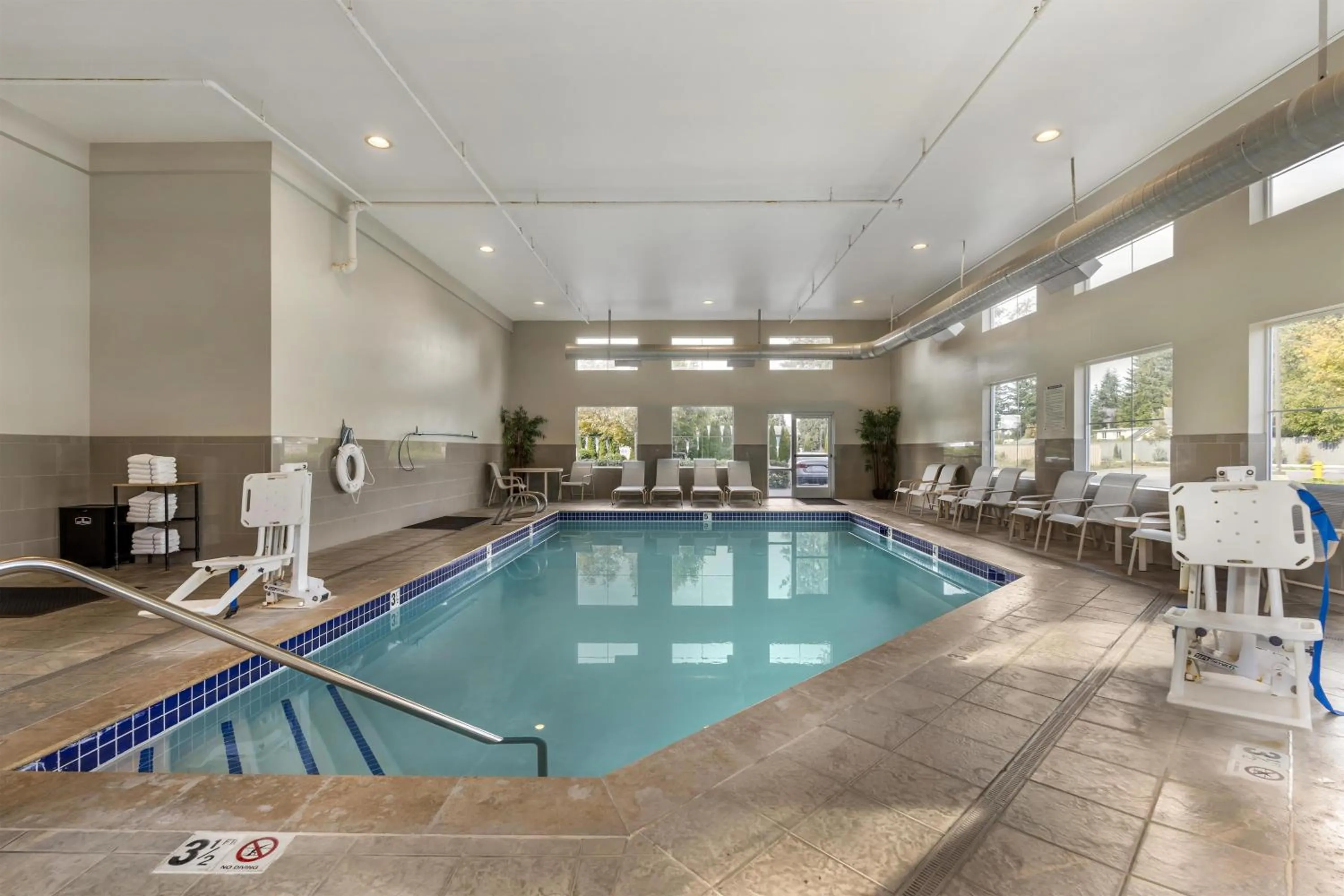 Pool view in Best Western Plus Arlington/Marysville