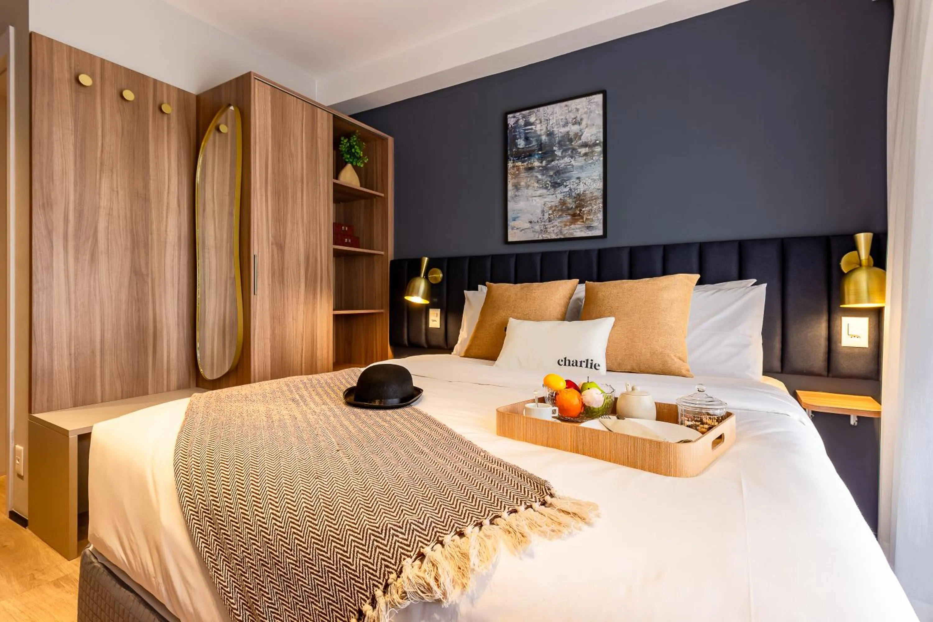 Bed in Charlie Lumiere Klabin