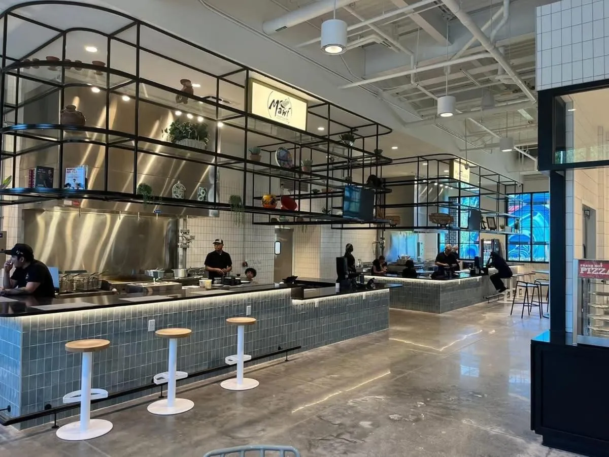 Dining area in OS Hotel