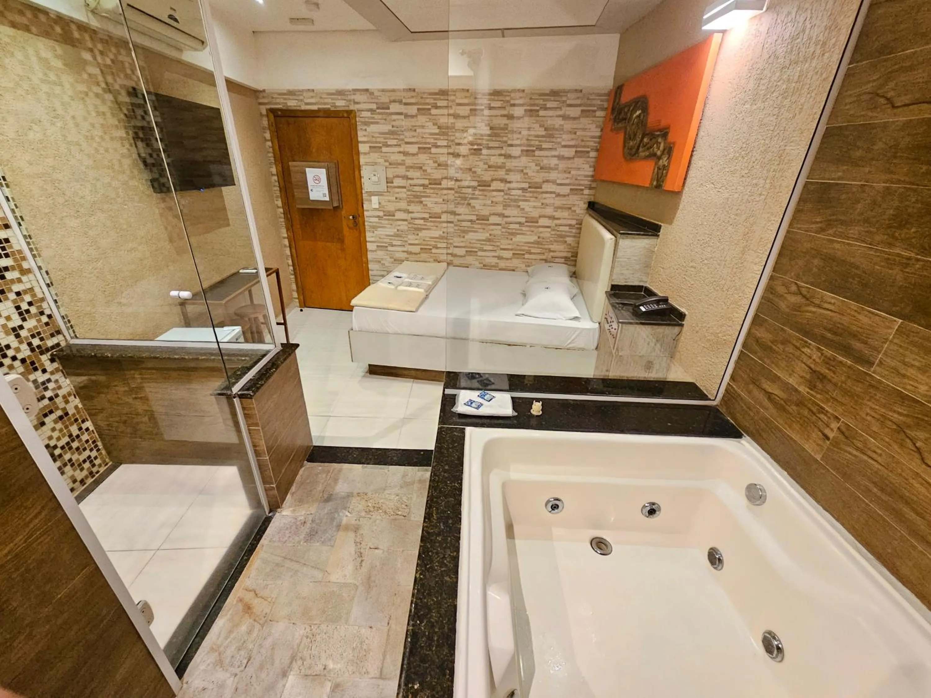 Shower in Hotel Estrela Carapicuíba