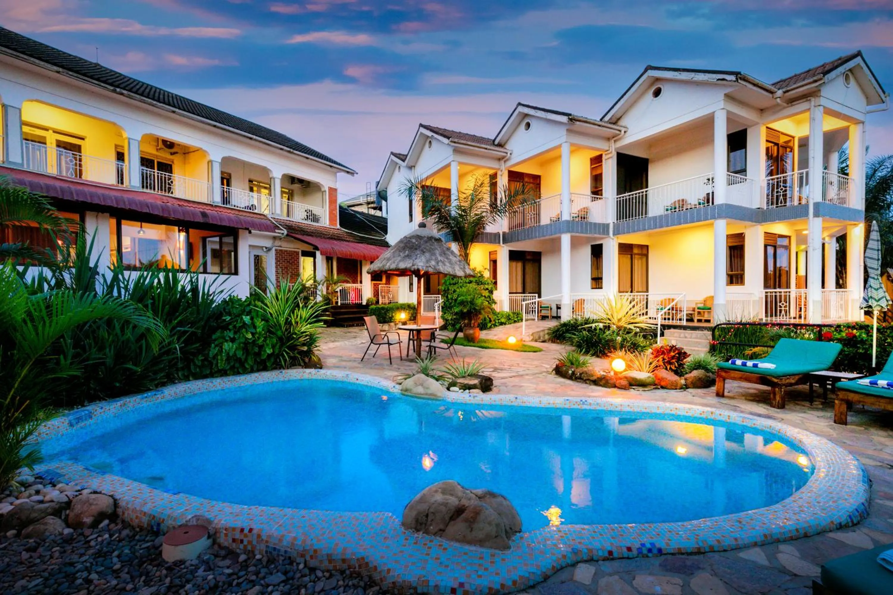 Swimming pool in 2 Friends Beach Hotel