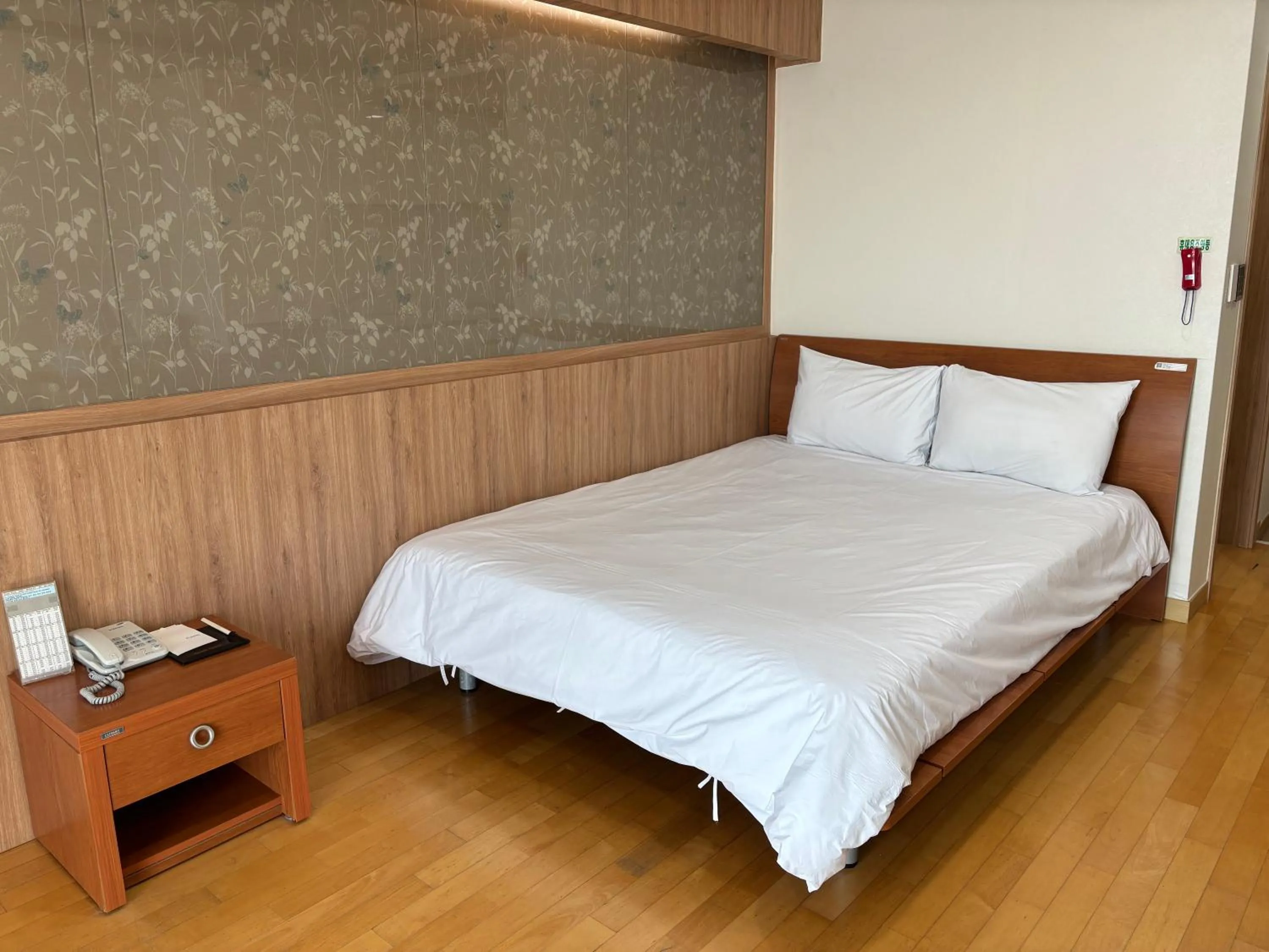 Bed in Daejeon I-Hotel