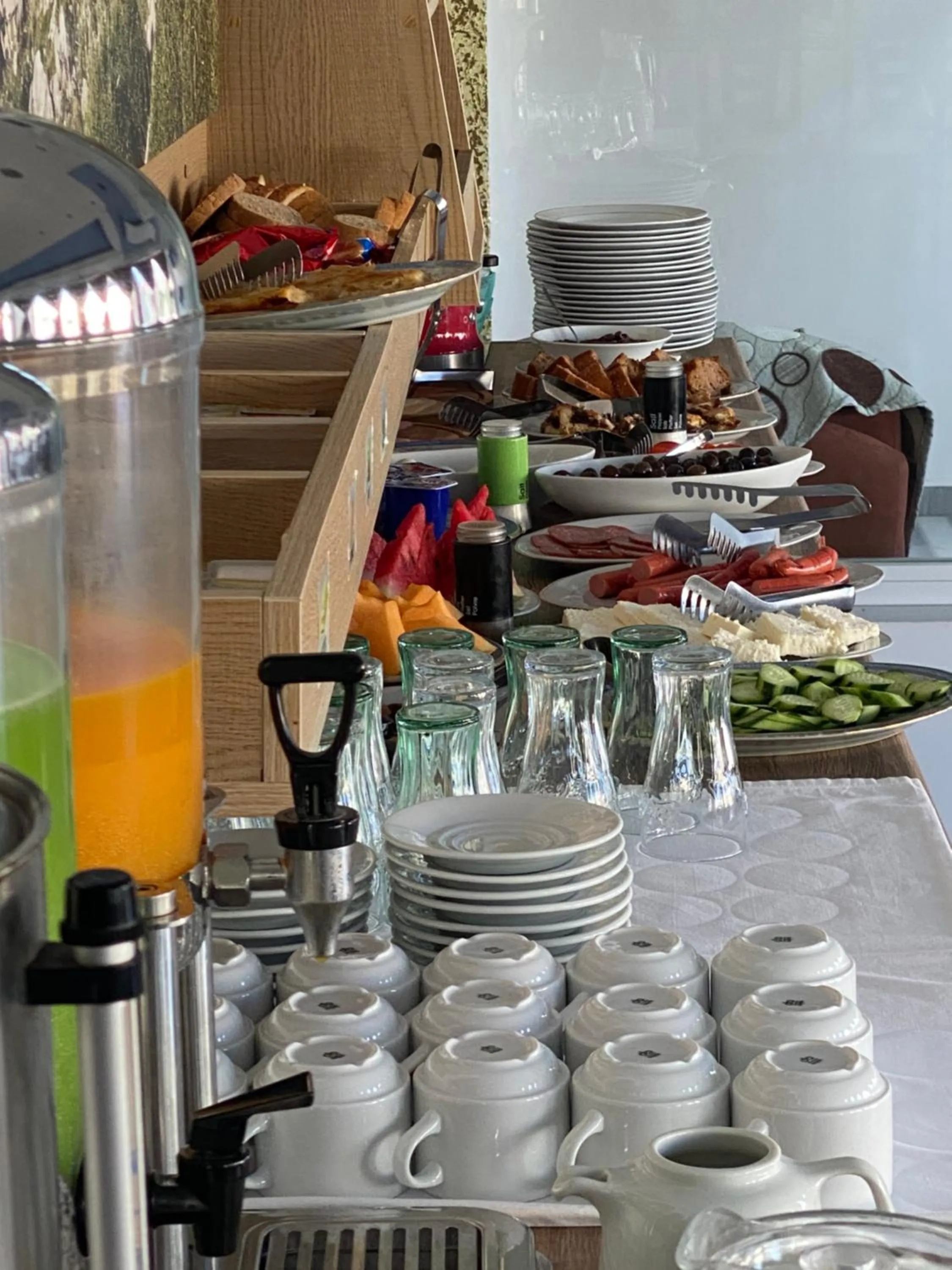 Coffee/tea facilities in Oskar Hotel