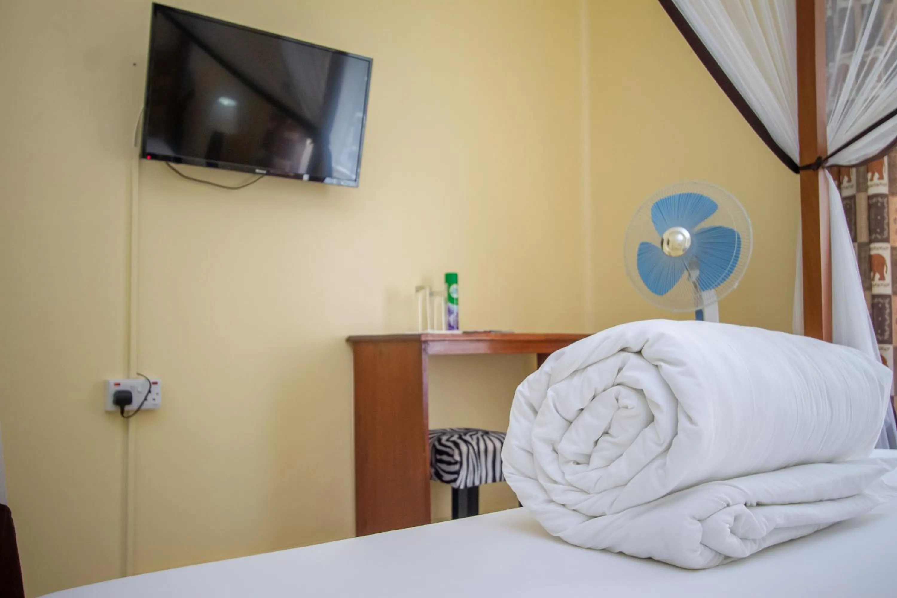 Bedroom, Bed in 2 Friends Guest House