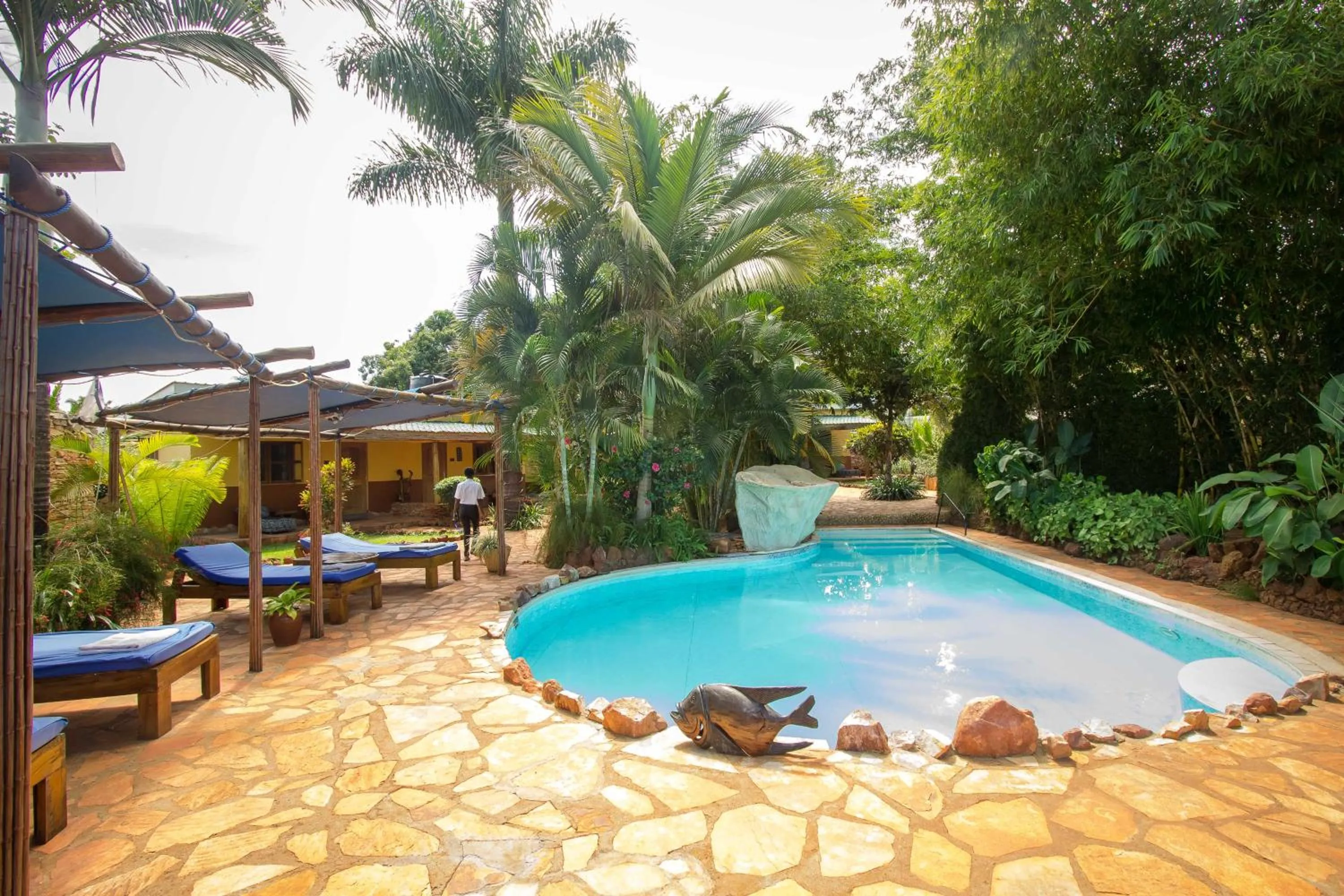 Pool view in 2 Friends Guest House