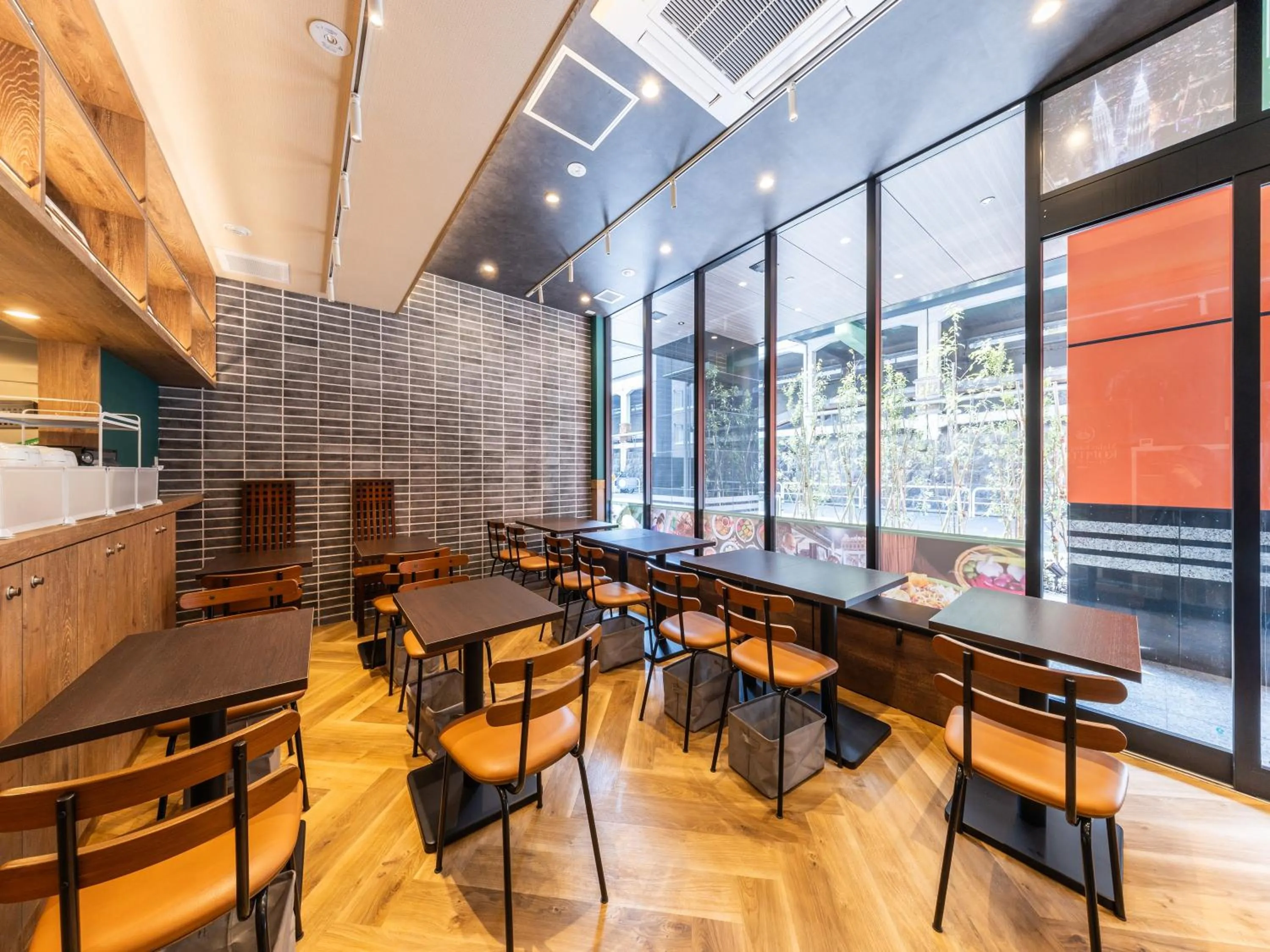 Restaurant/places to eat in APA Hotel Suidobashi Ekimae