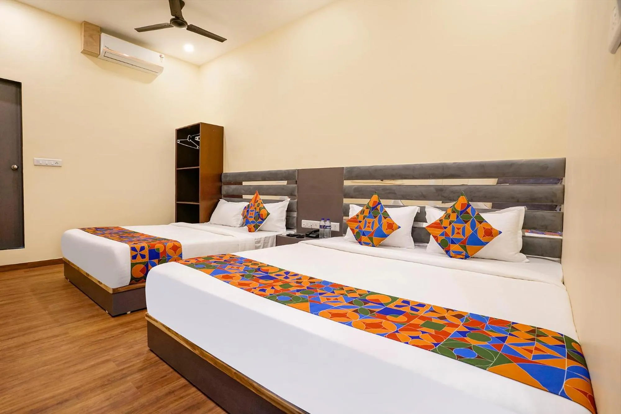 Bed in FabHotel Freedom International