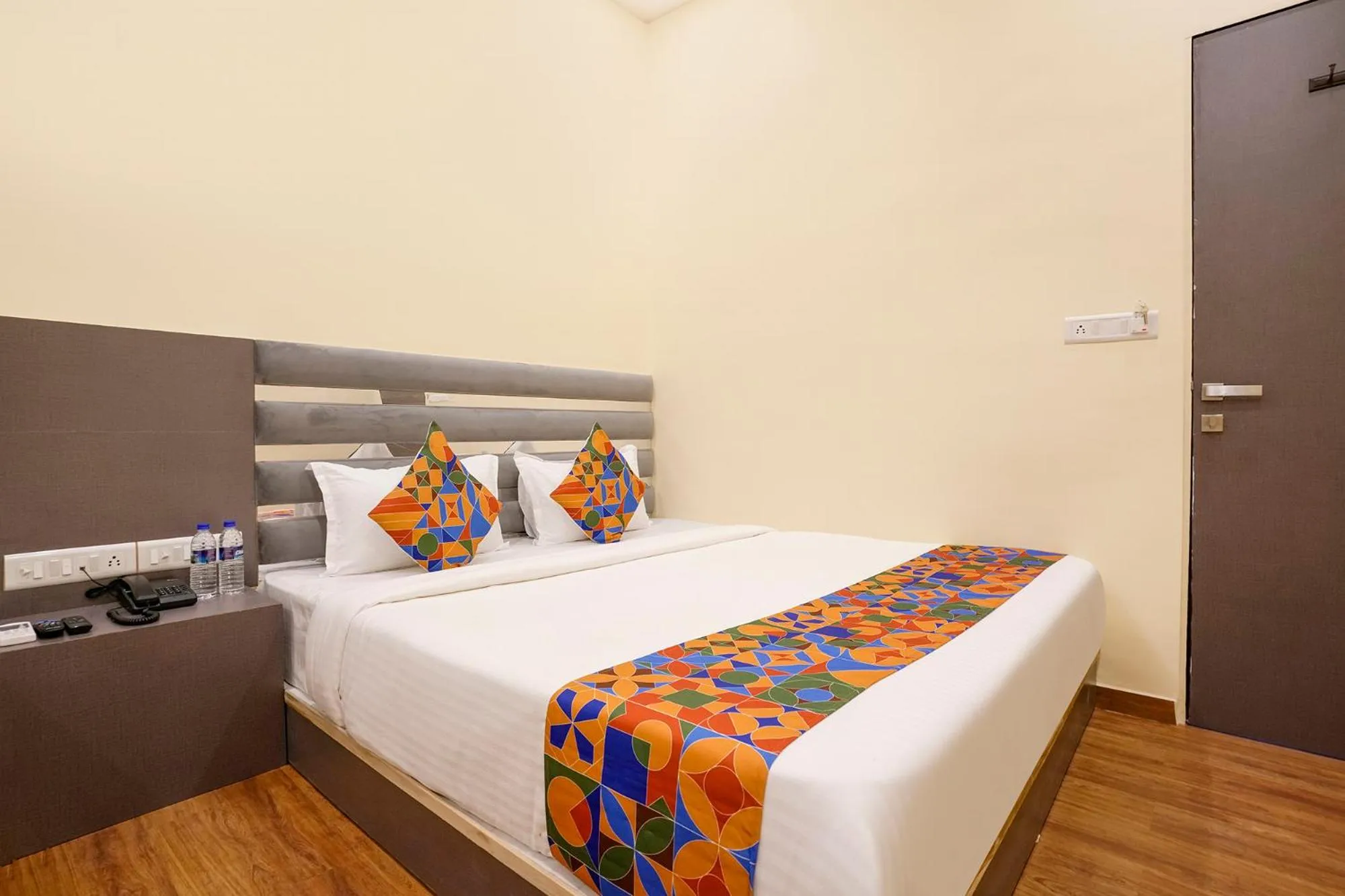 Bed in FabHotel Freedom International