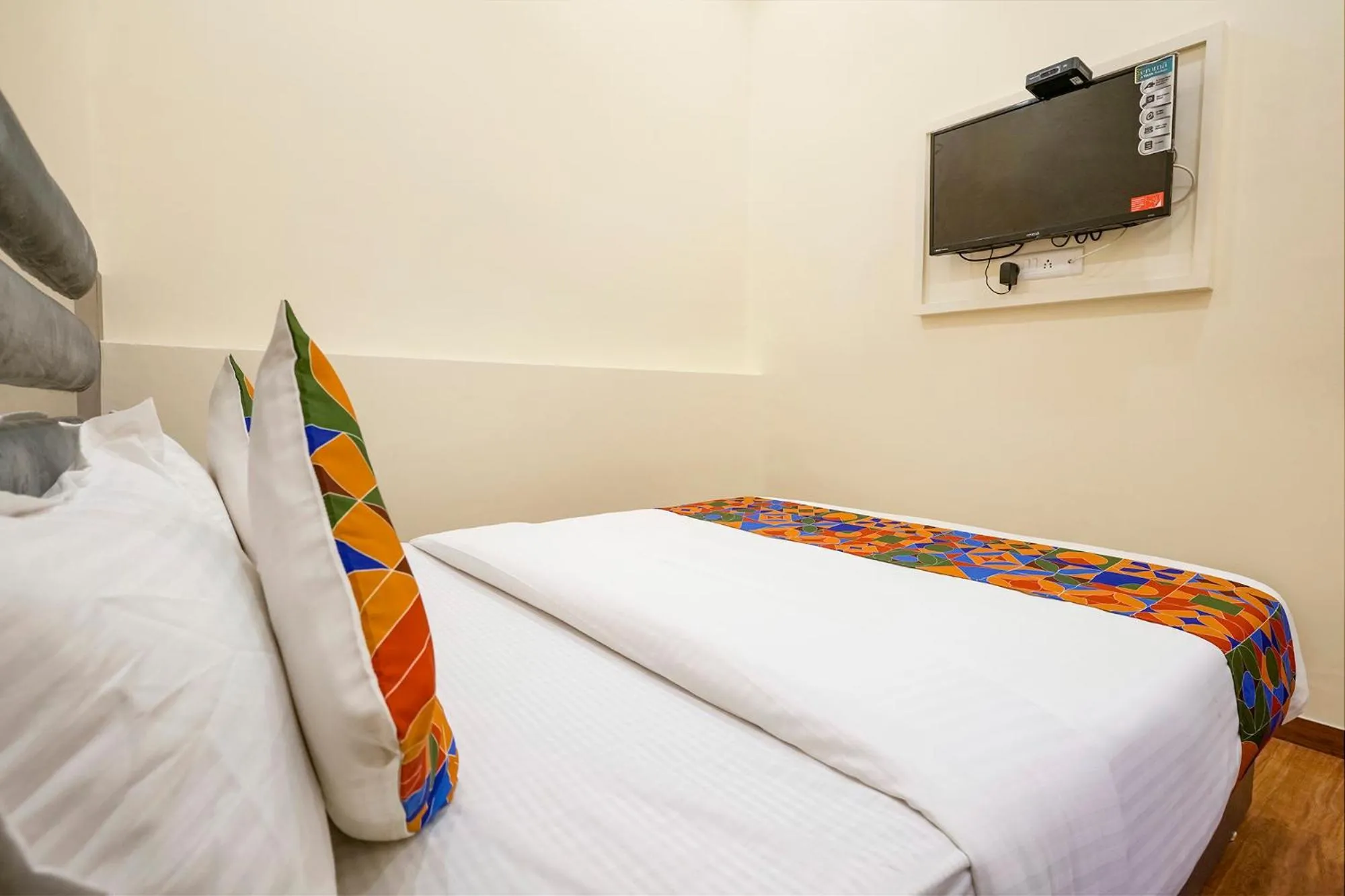 Bed in FabHotel Freedom International